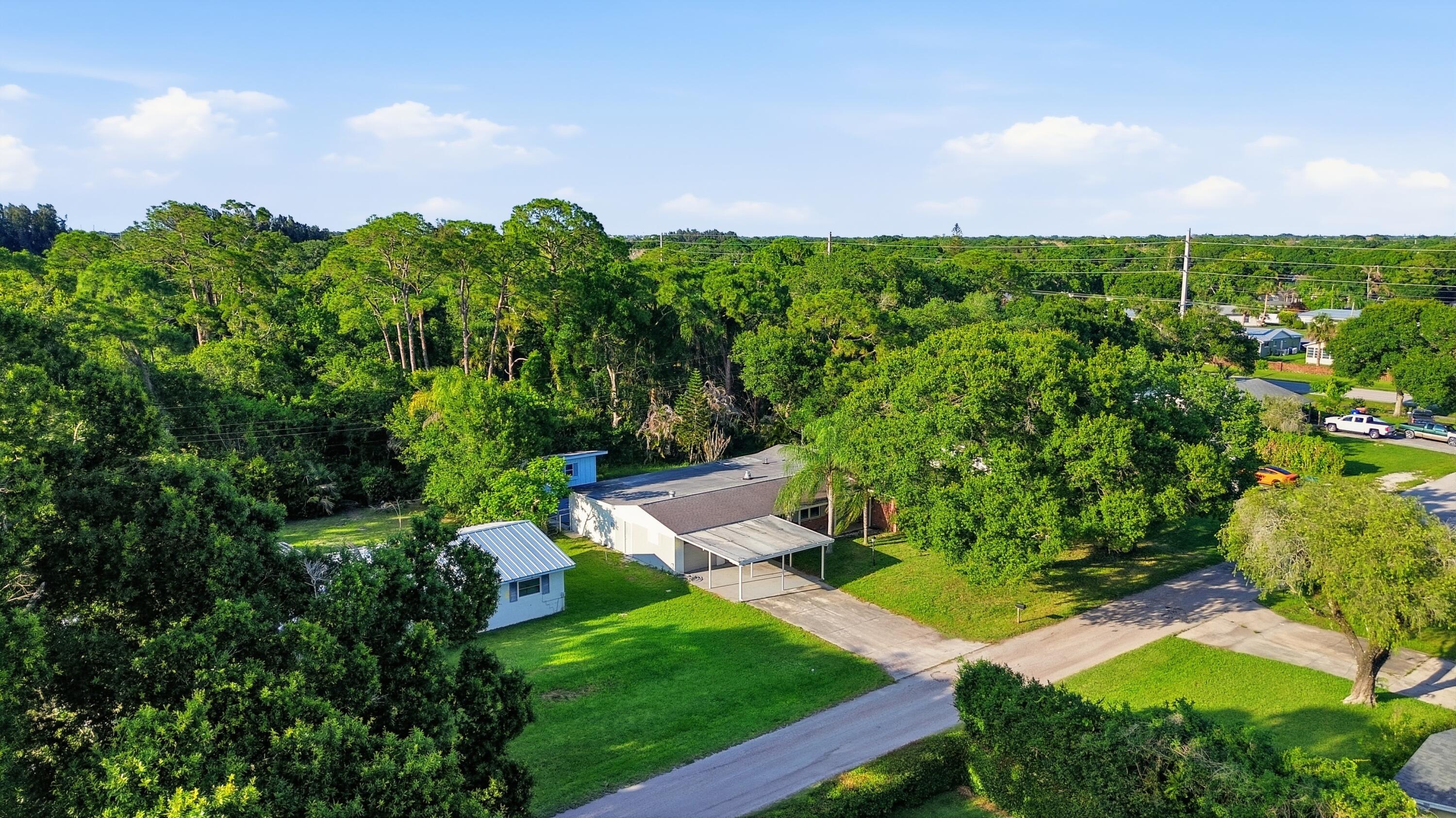 CARLL HEIGHTS - Residential