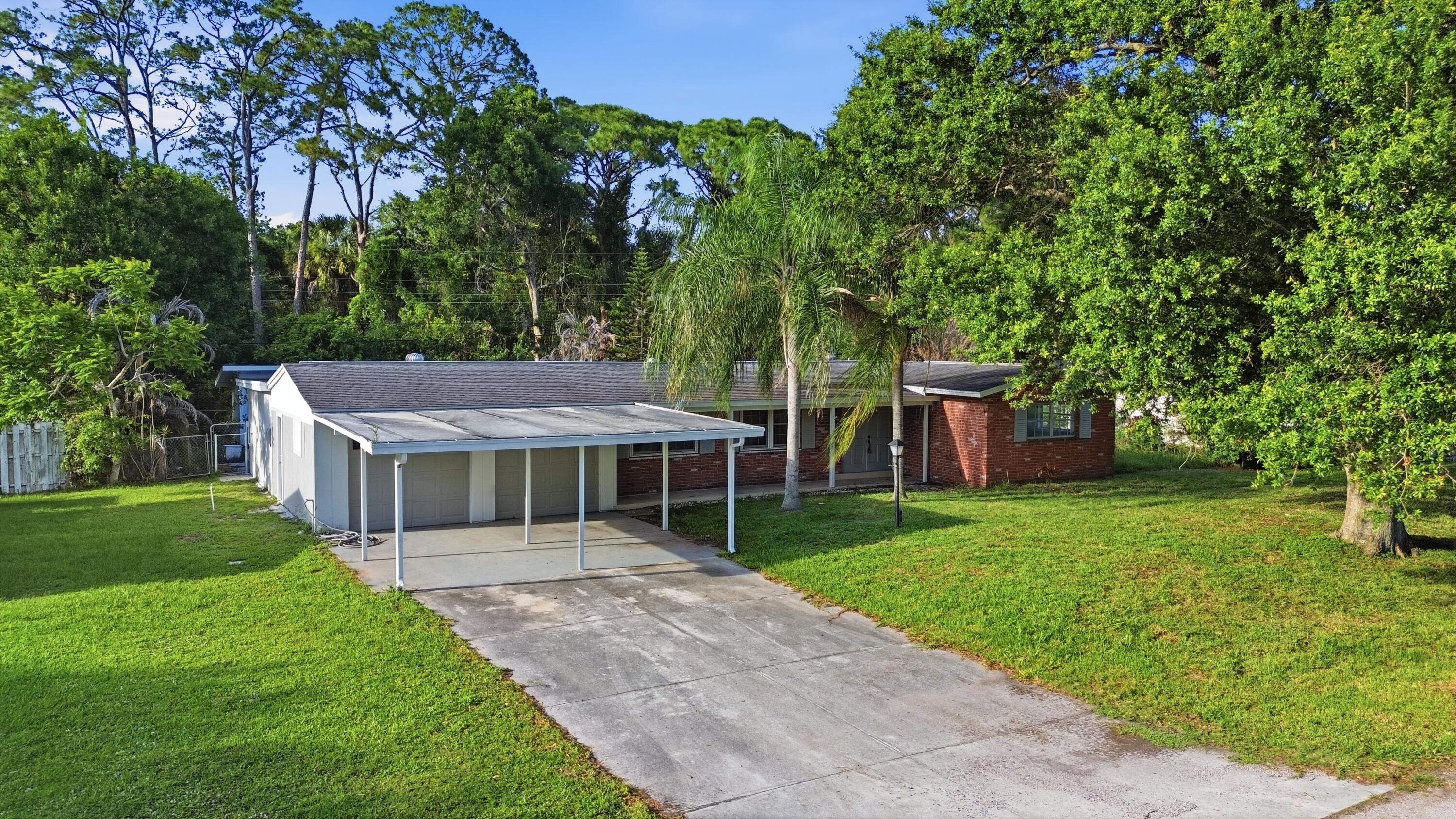 CARLL HEIGHTS - Residential