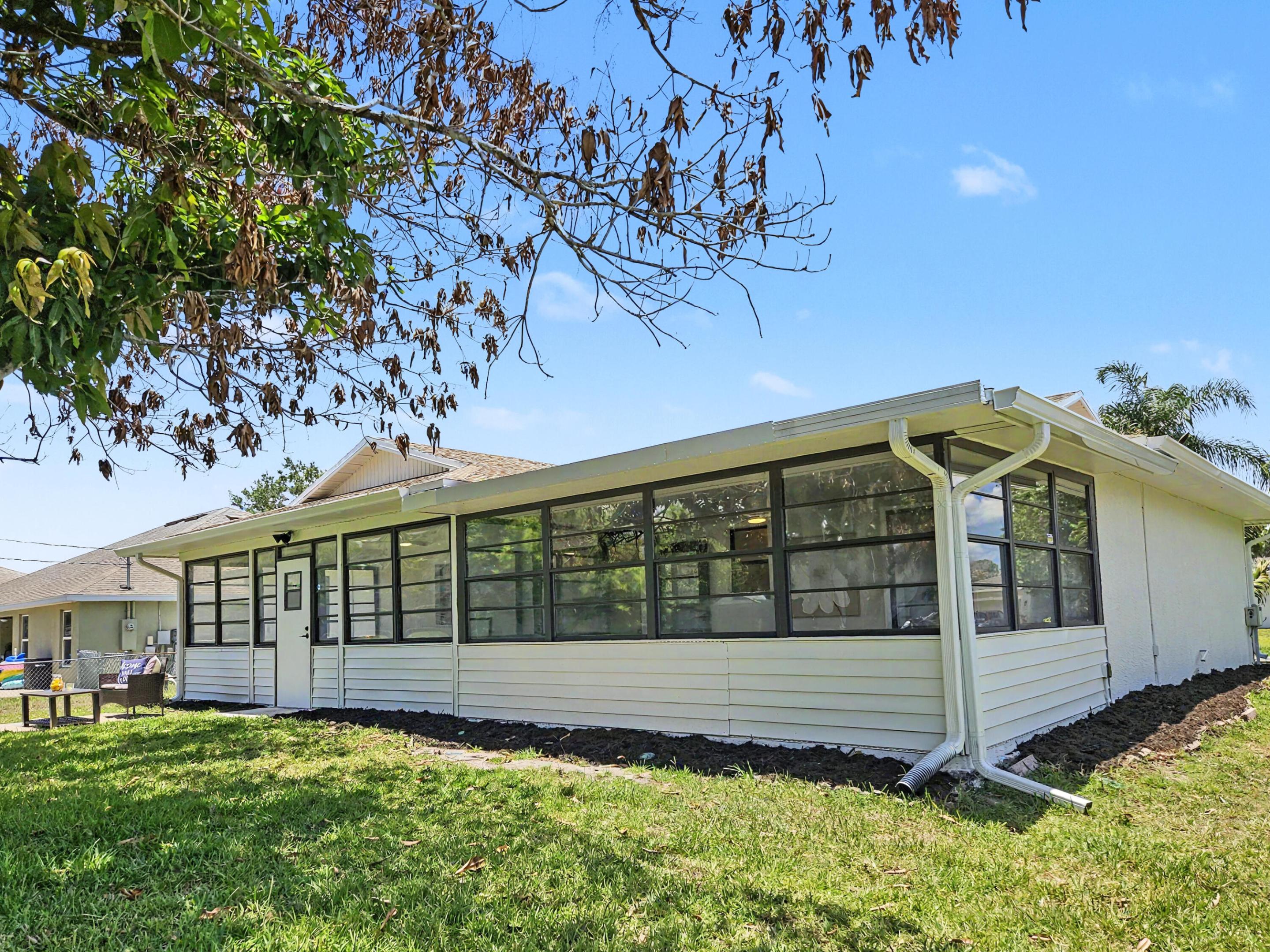 PORT ST LUCIE SECTION 13 - Residential