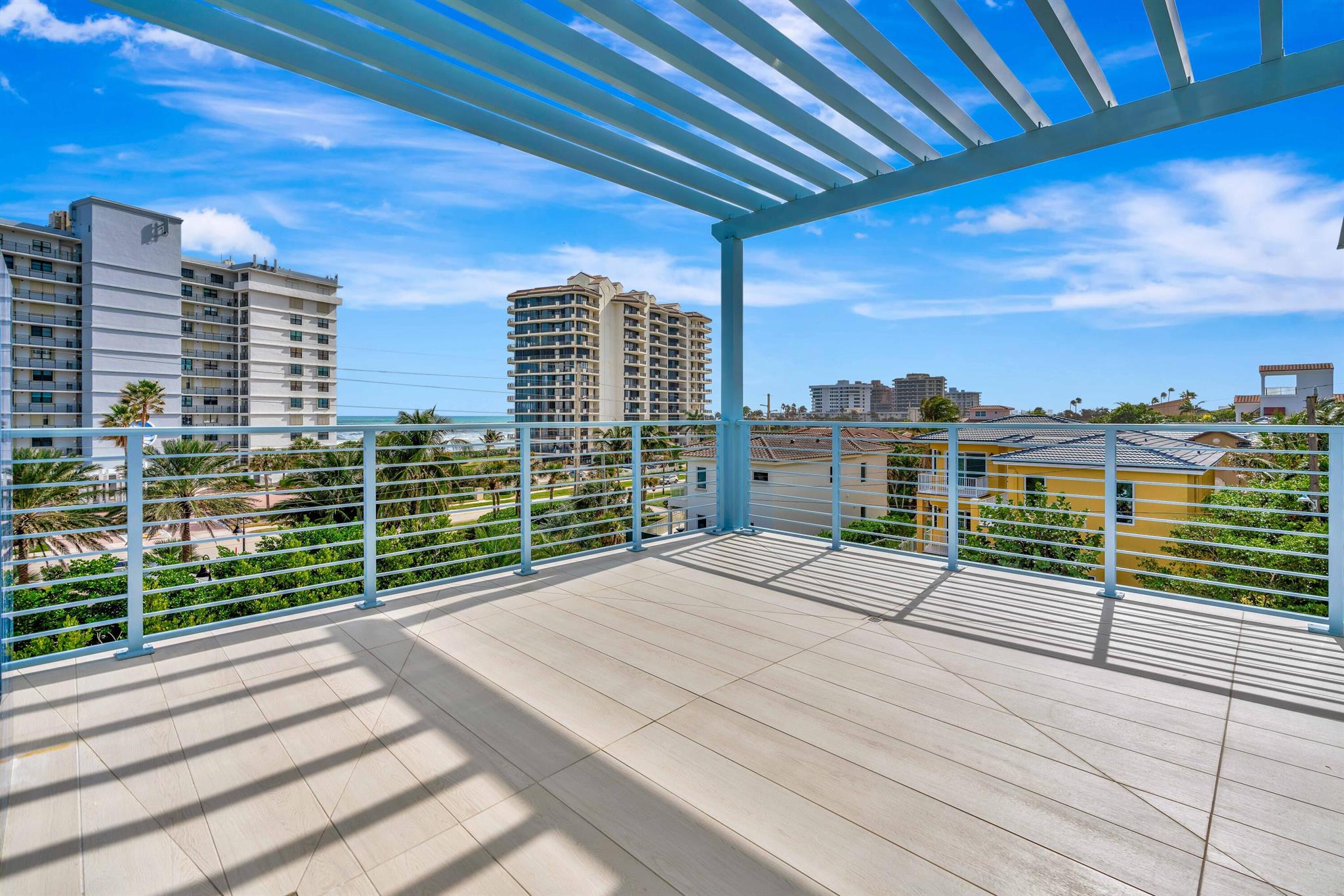 SEASIDE VILLAS - Residential