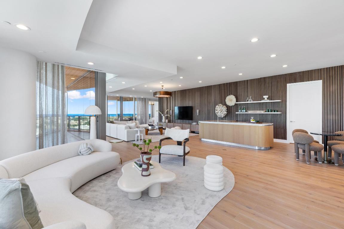 FORTE RESIDENCES CONDO - Residential