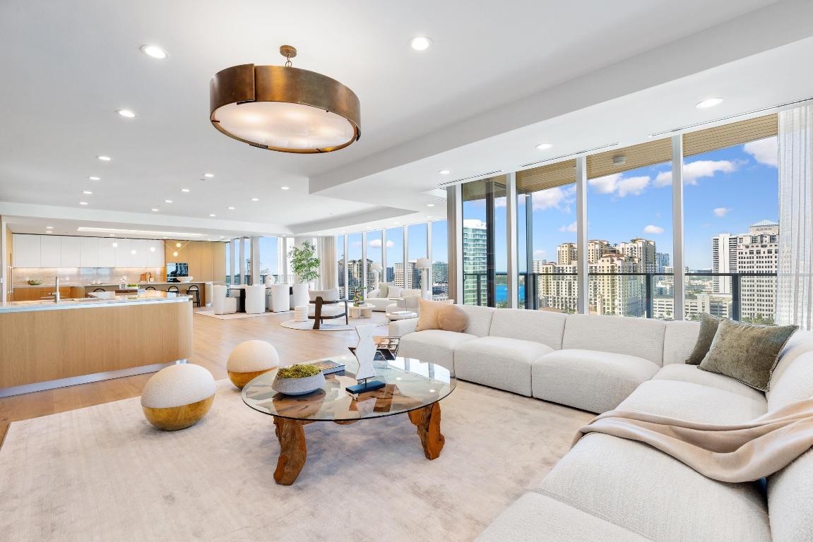 FORTE RESIDENCES CONDO - Residential