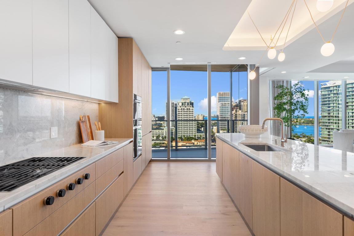 FORTE RESIDENCES CONDO - Residential
