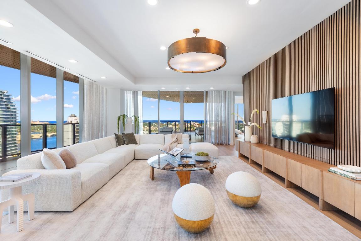 FORTE RESIDENCES CONDO - Residential