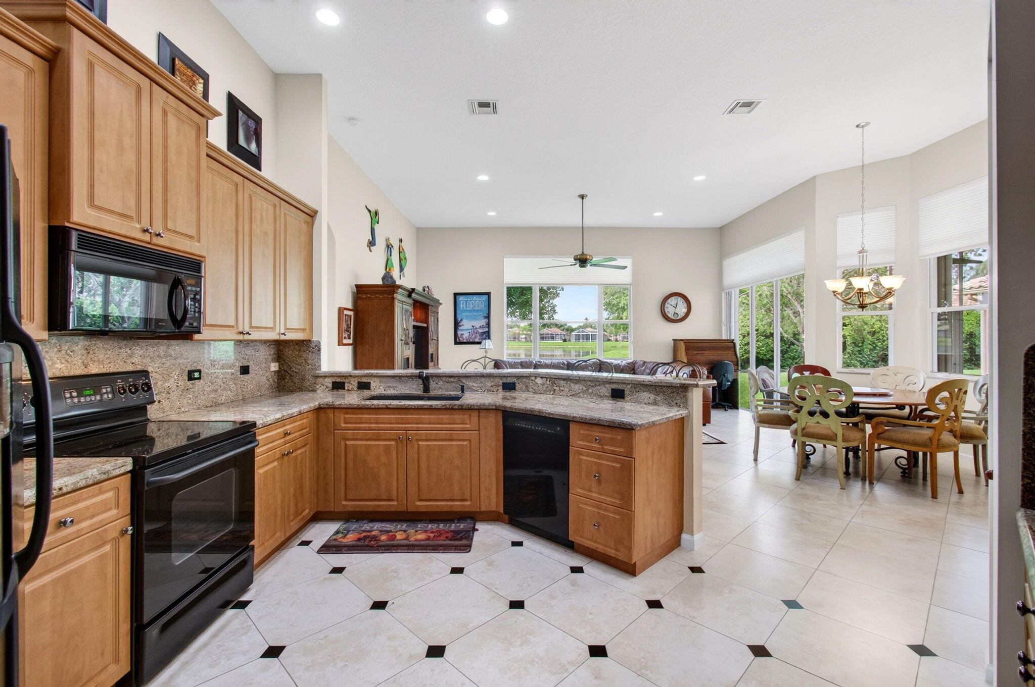 TOWNE PARK TR F - Residential