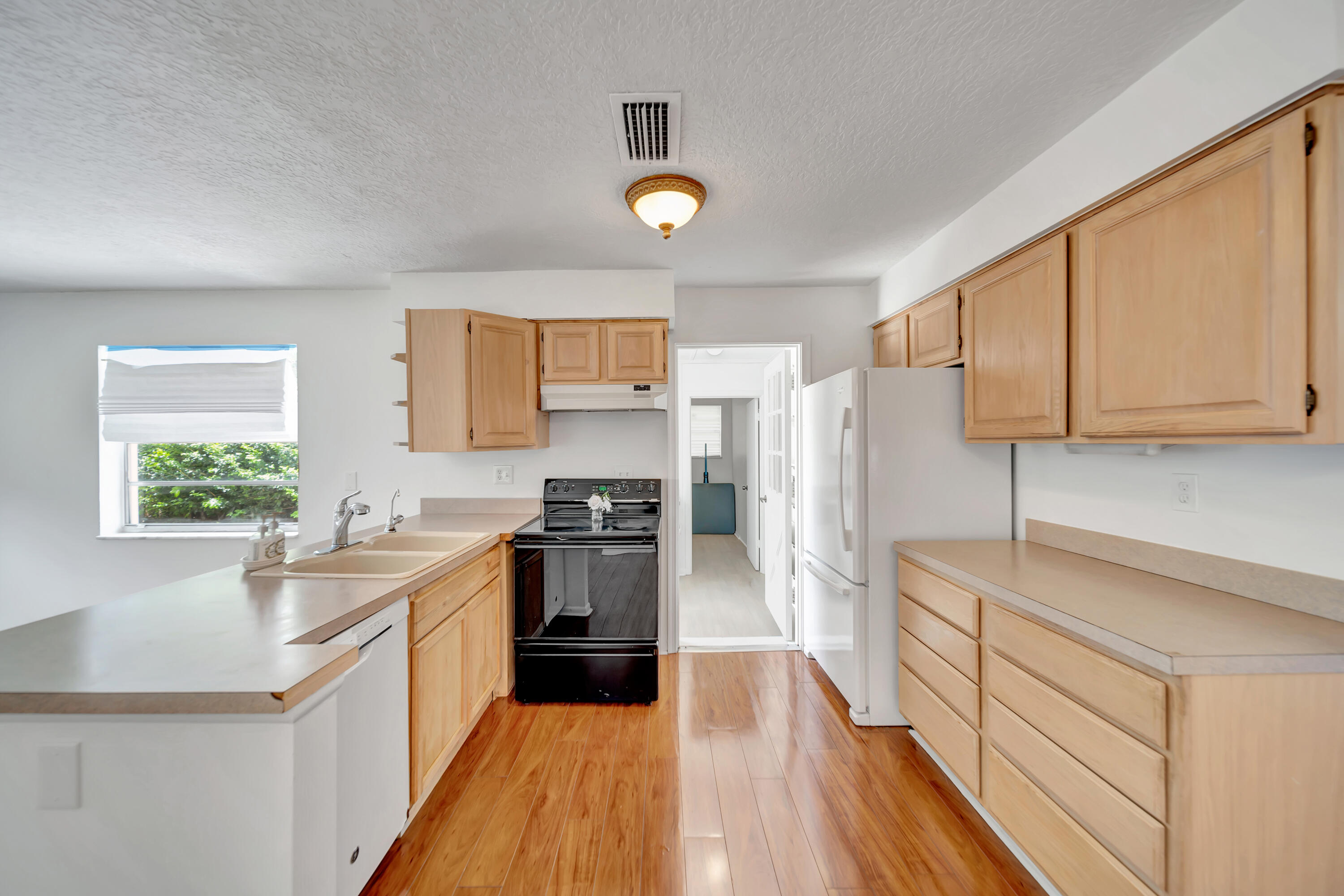 CHERRY HOLLOW 2ND SEC - Residential
