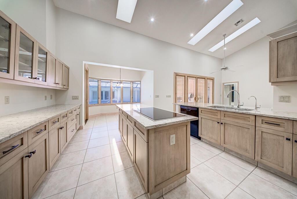 PINEWOOD OF WELLINGTON - Residential