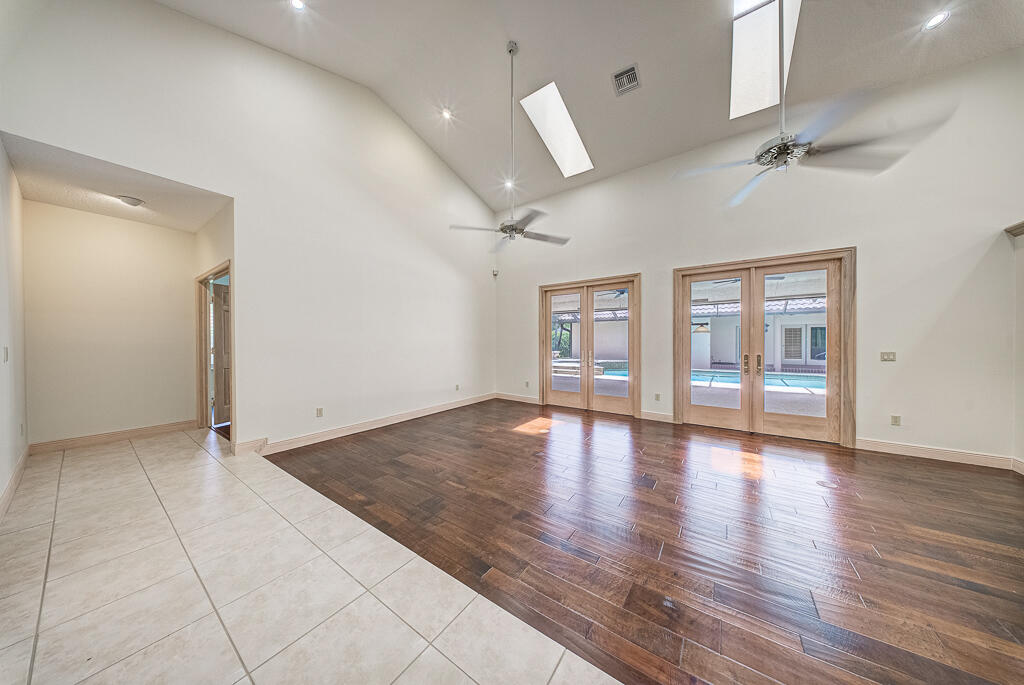 PINEWOOD OF WELLINGTON - Residential