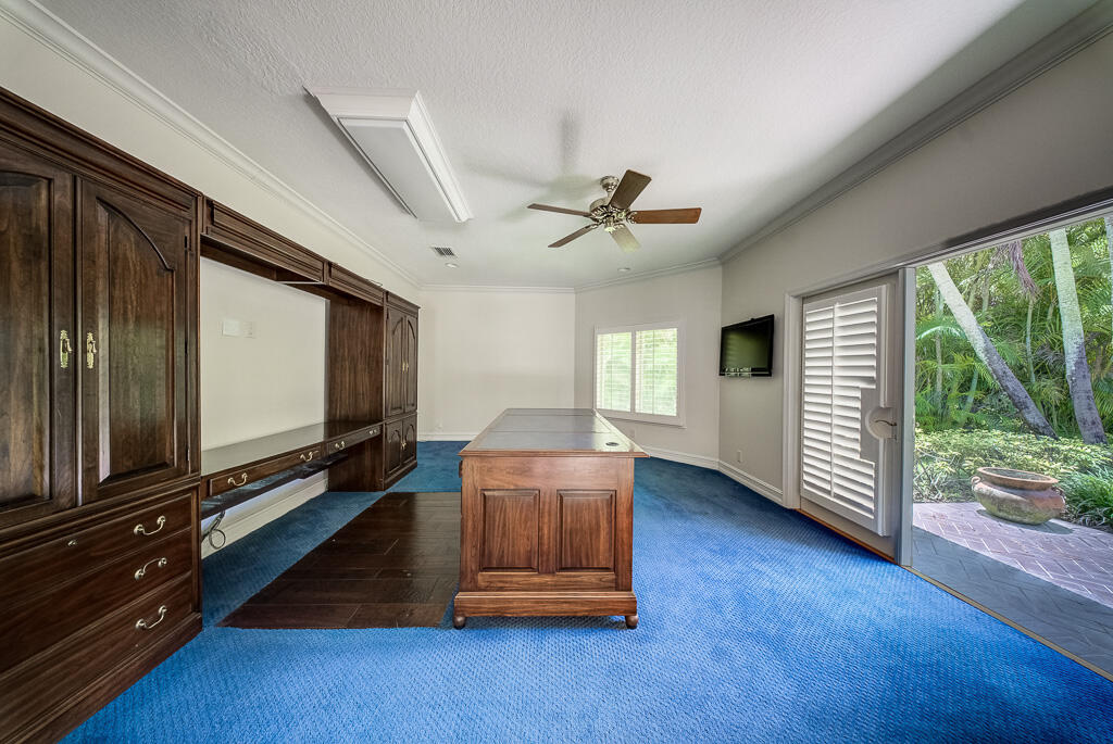 PINEWOOD OF WELLINGTON - Residential
