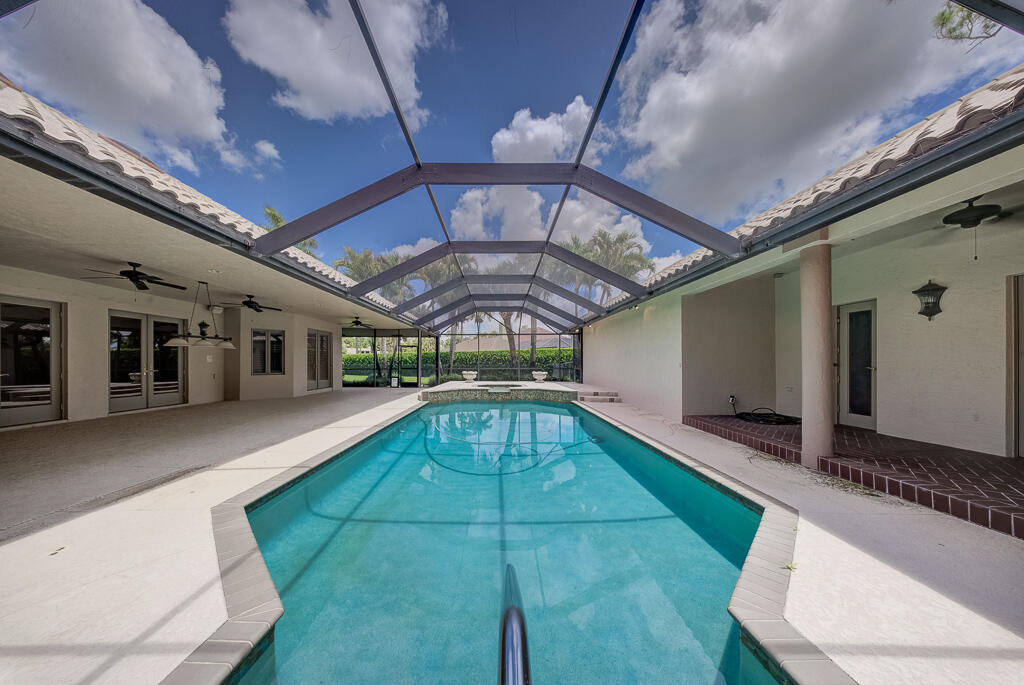 PINEWOOD OF WELLINGTON - Residential