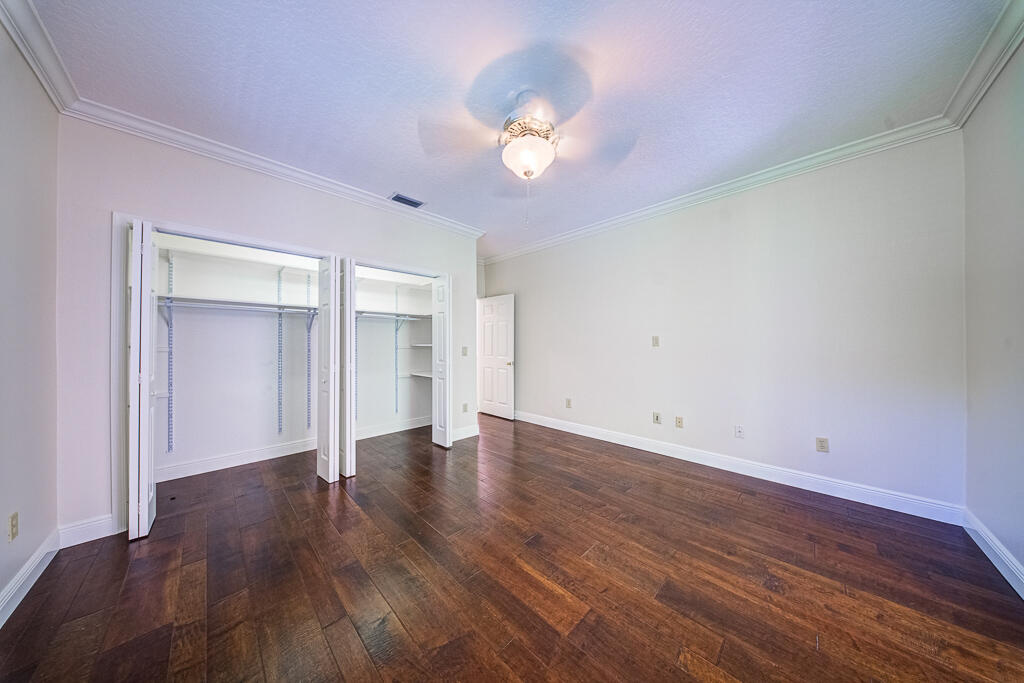 PINEWOOD OF WELLINGTON - Residential