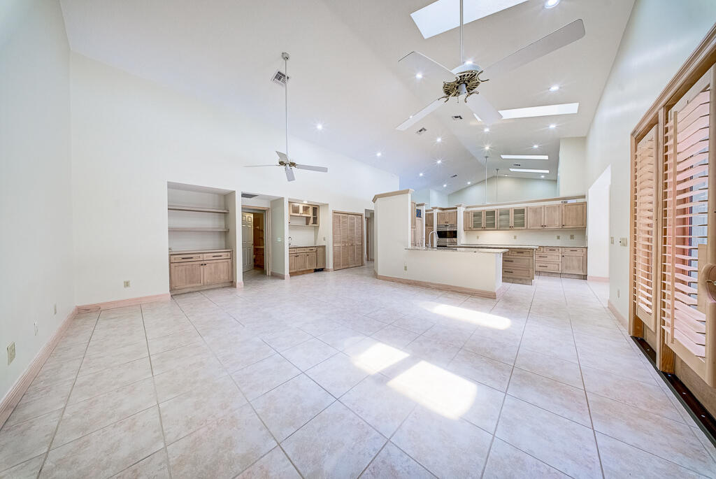 PINEWOOD OF WELLINGTON - Residential