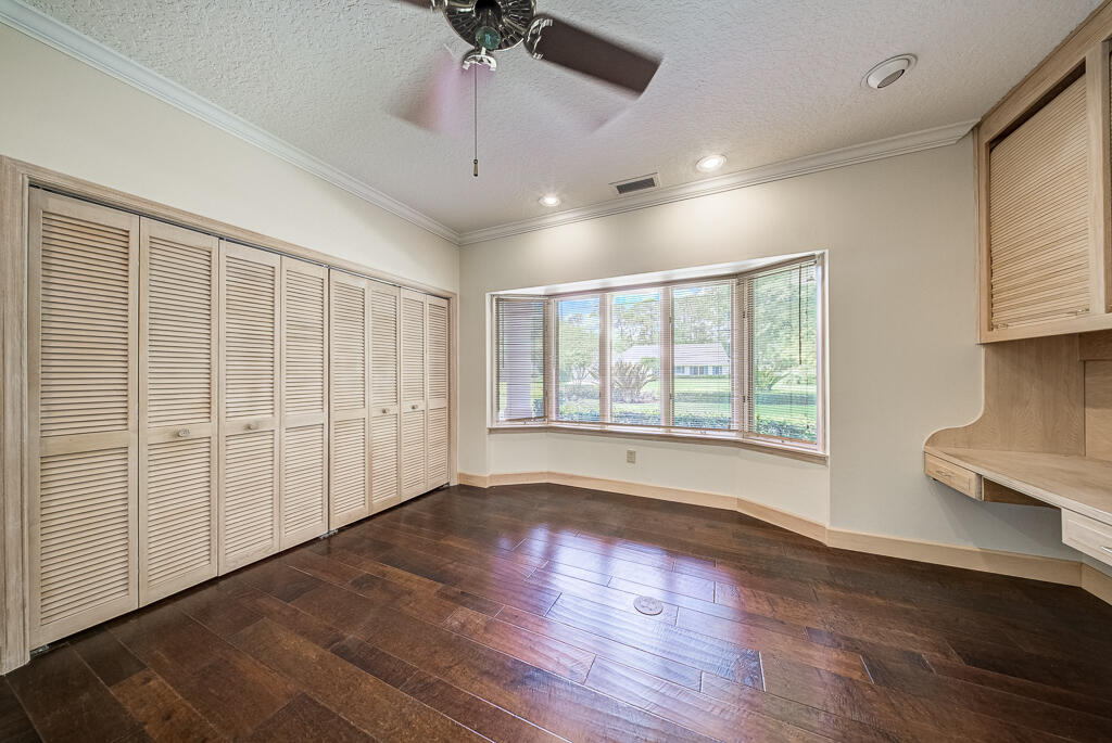 PINEWOOD OF WELLINGTON - Residential