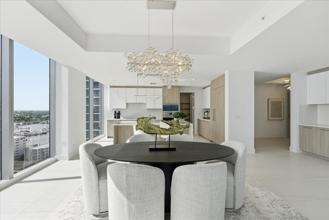 SELENE OCEANFRONT - Residential