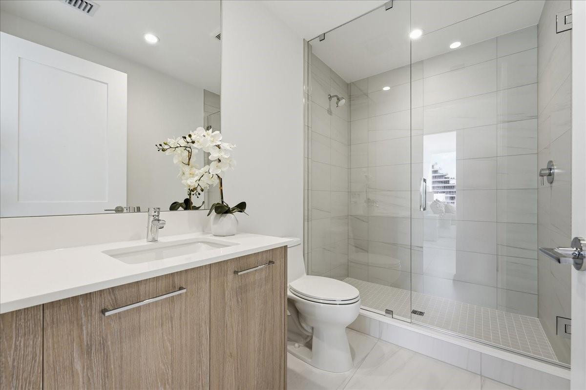SELENE OCEANFRONT RESIDENCES - Residential