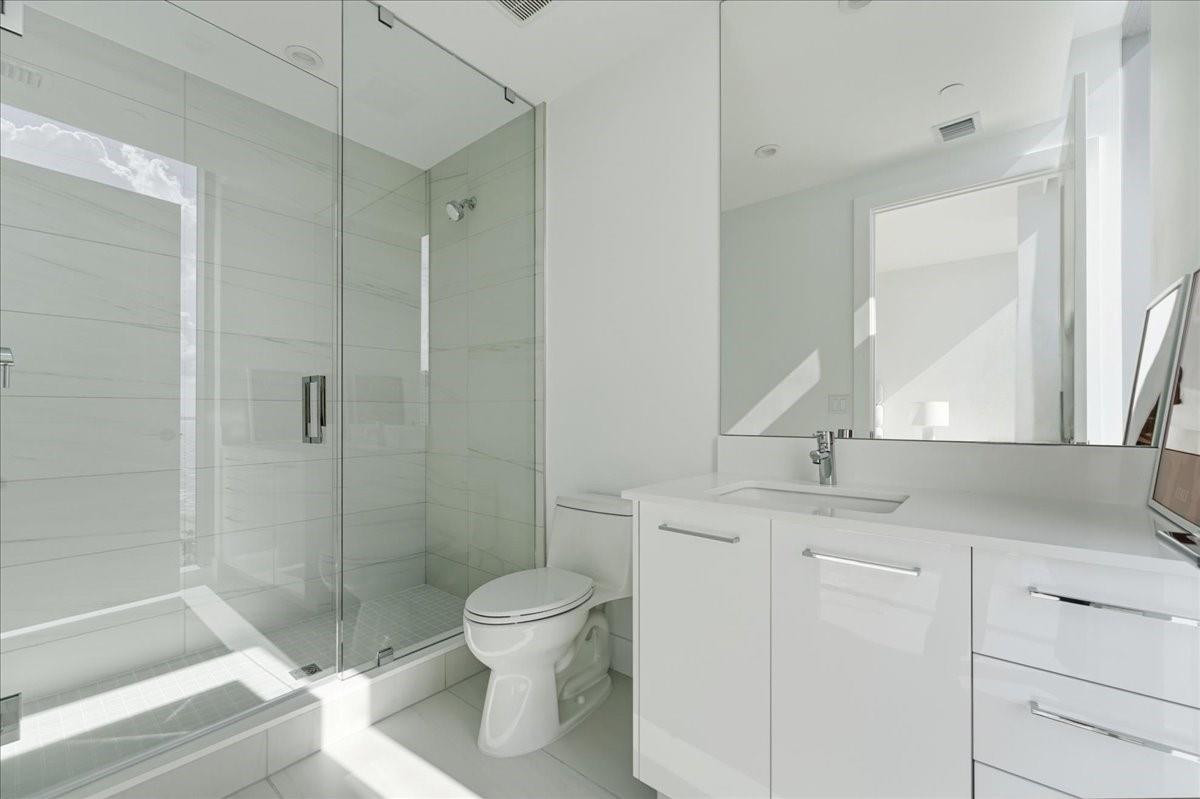 SELENE OCEANFRONT RESIDENCES - Residential