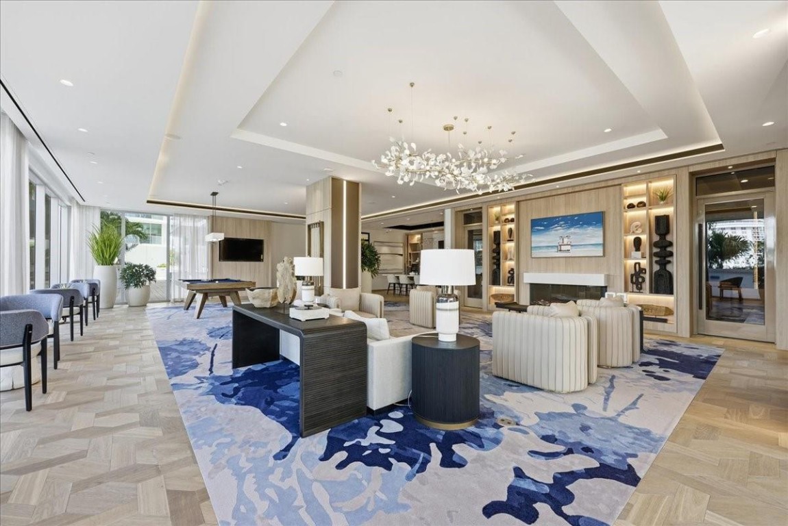 SELENE OCEANFRONT - Residential
