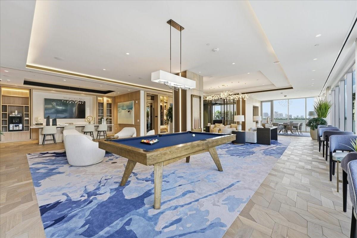 SELENE OCEANFRONT RESIDENCES - Residential