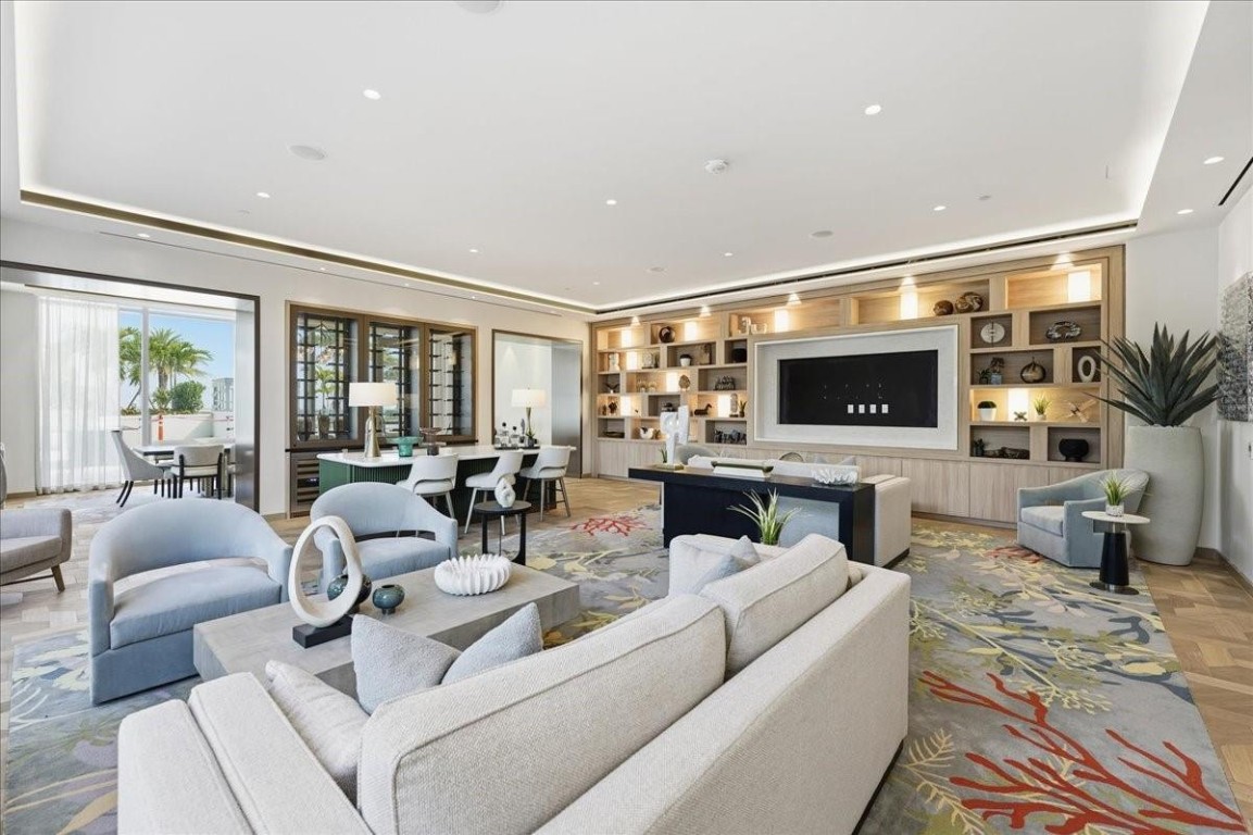 SELENE OCEANFRONT - Residential