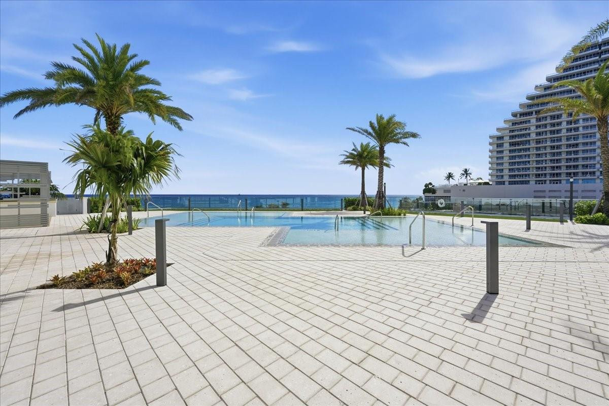 SELENE OCEANFRONT RESIDENCES - Residential