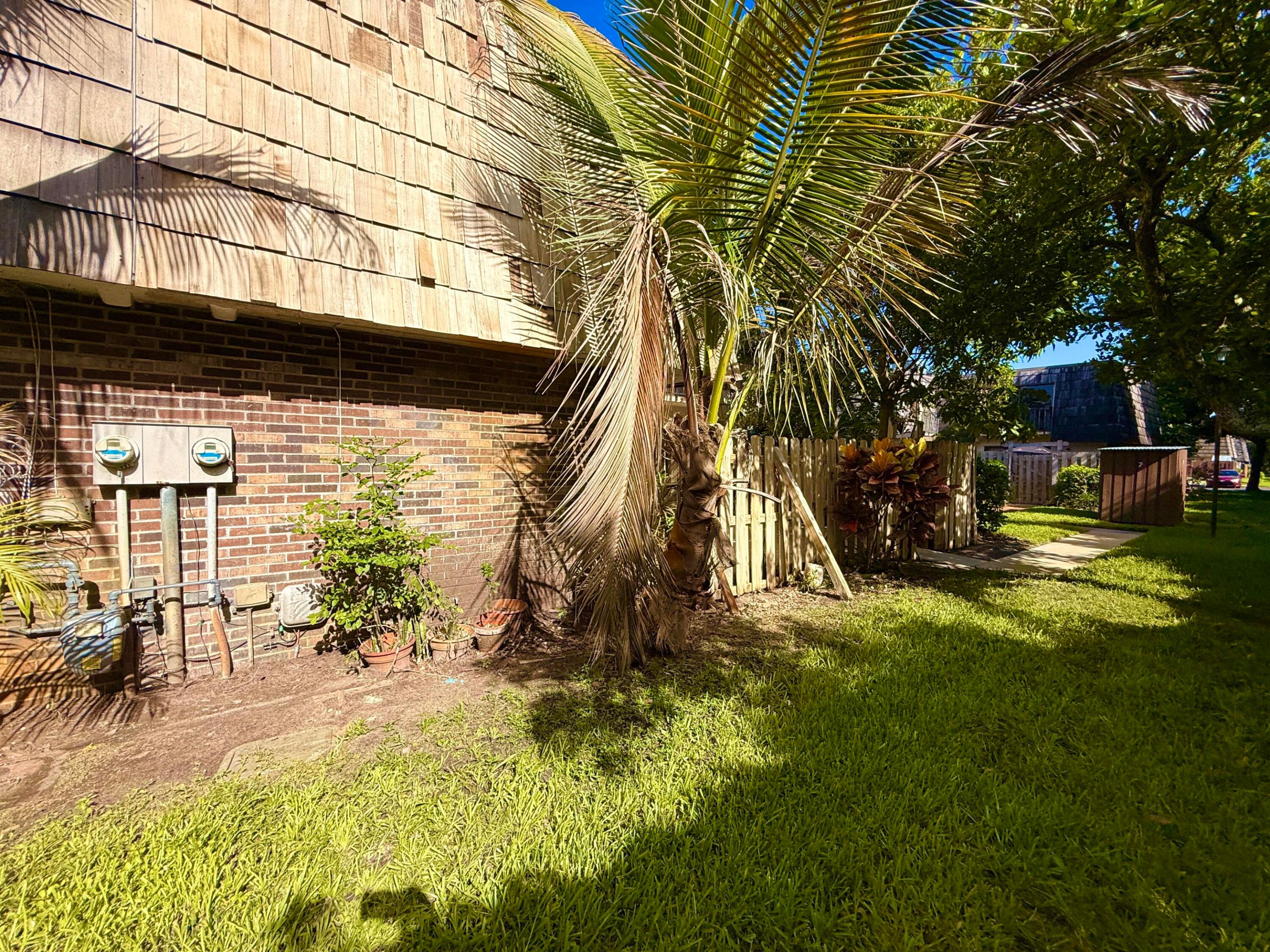 FOREST LAKES - Residential