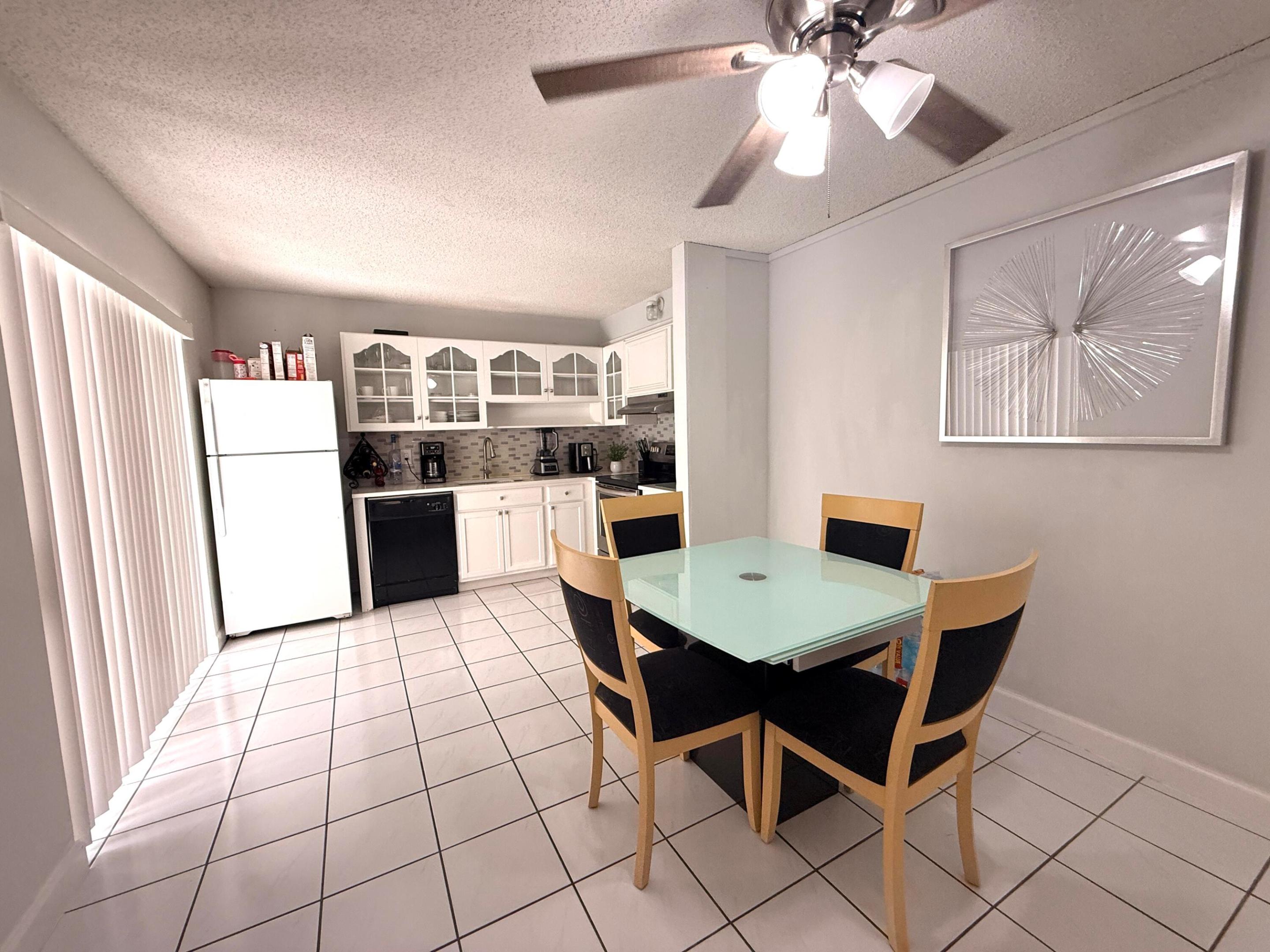 FOREST LAKES - Residential
