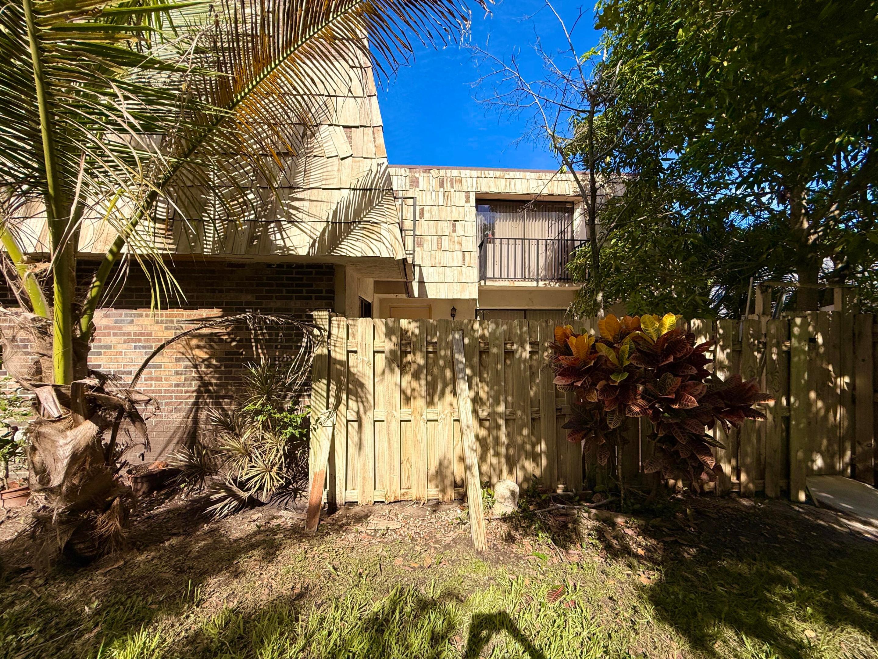 FOREST LAKES - Residential