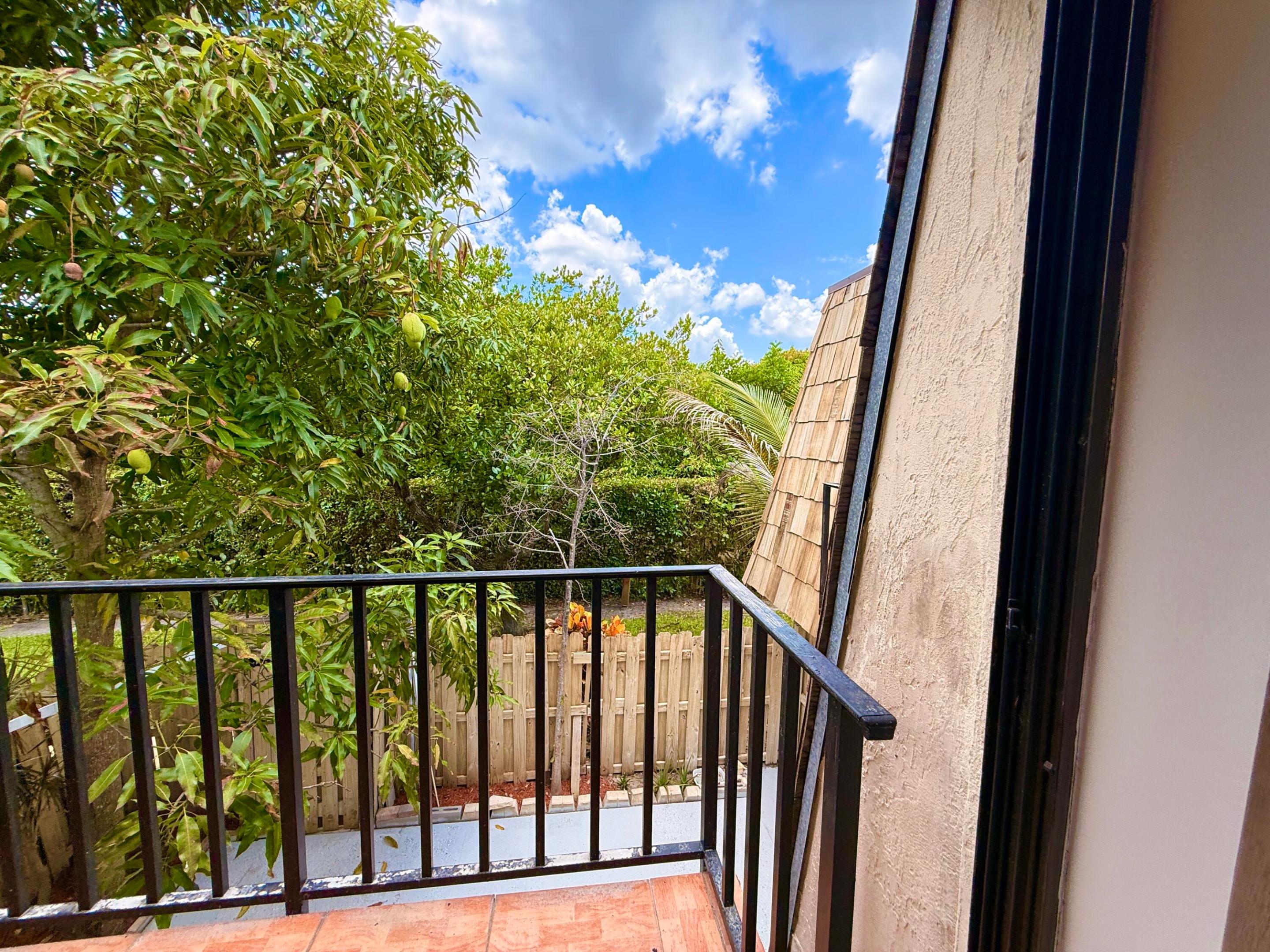 FOREST LAKES - Residential
