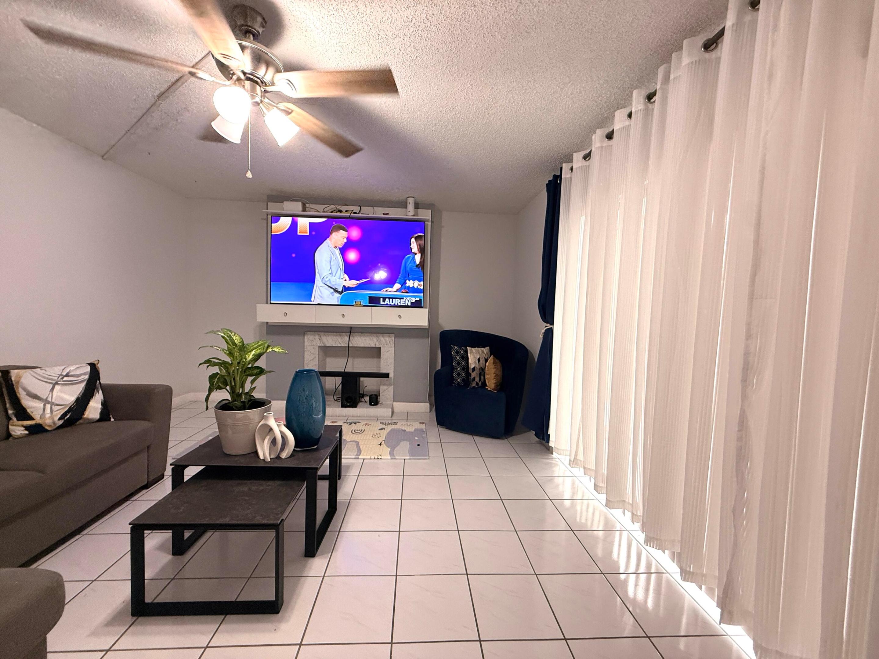FOREST LAKES - Residential