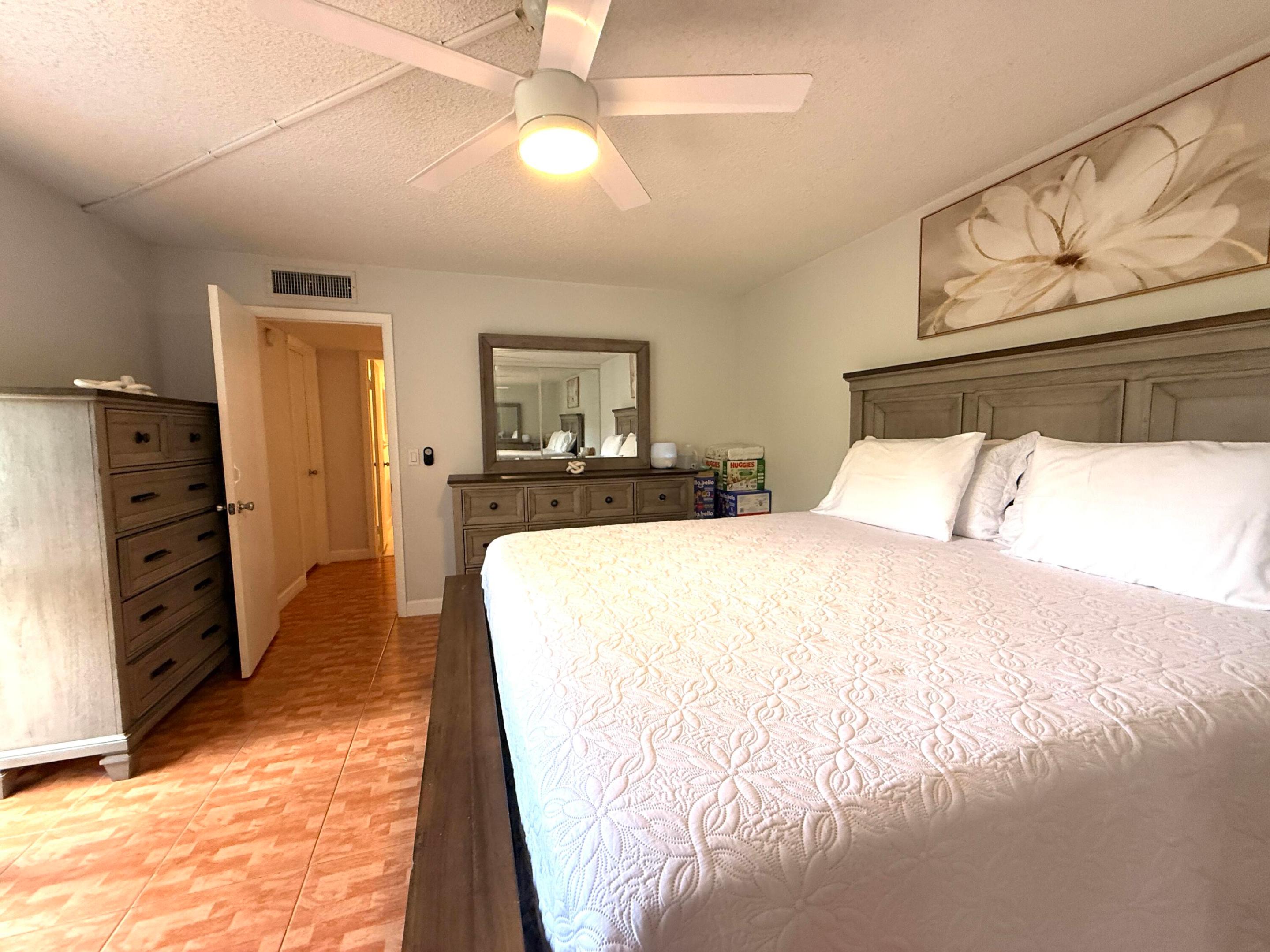FOREST LAKES - Residential