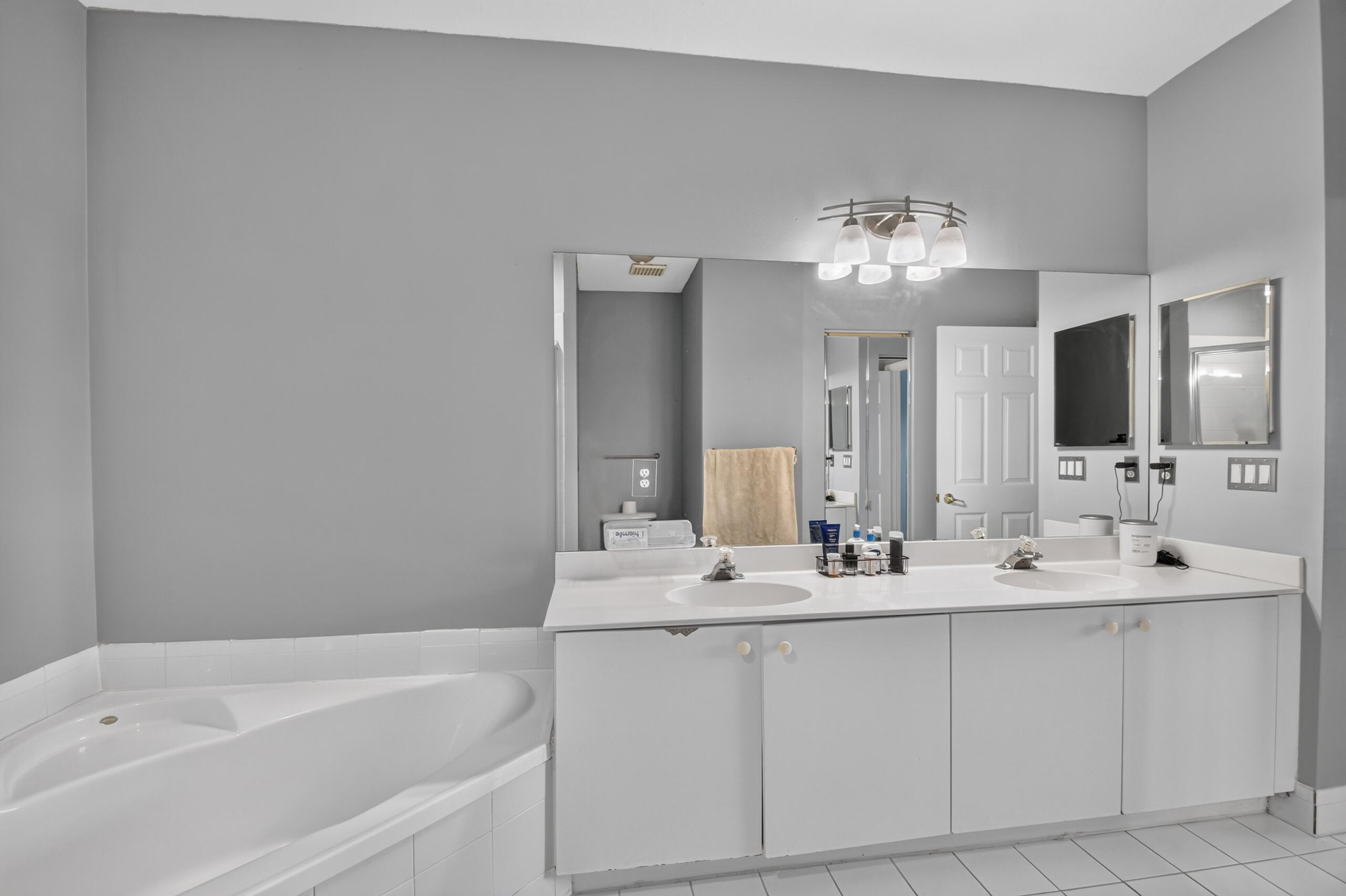 CEDAR RIDGE ESTATES - Residential