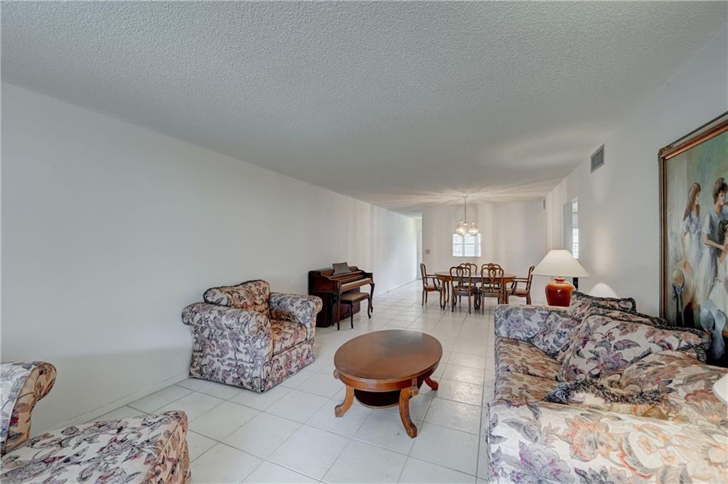 WYNMOOR VILLAGE - Residential