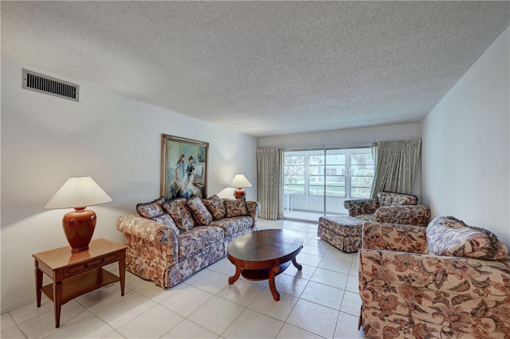 WYNMOOR VILLAGE - Residential