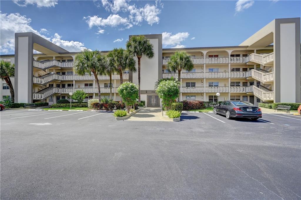WYNMOOR VILLAGE - Residential