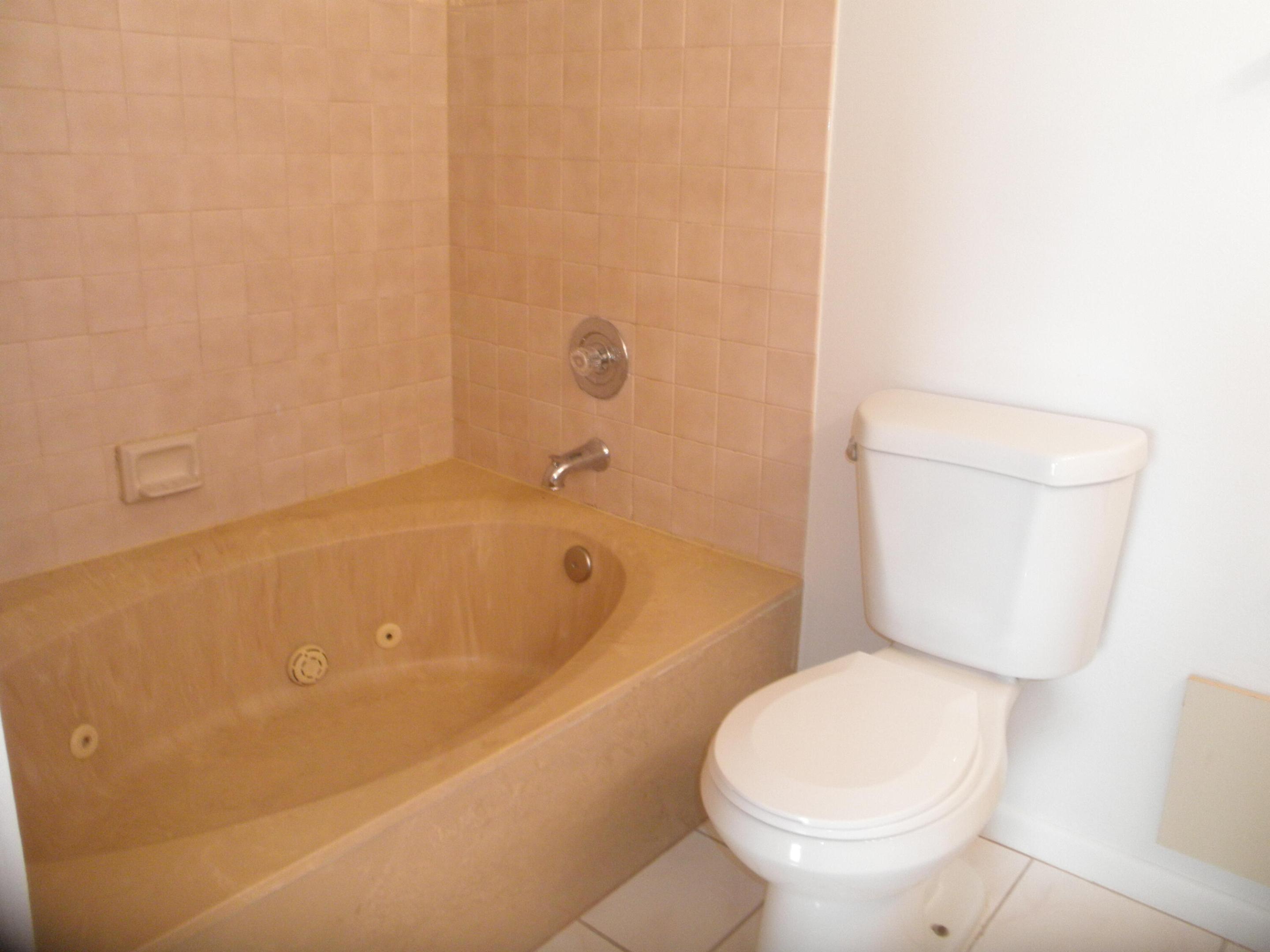 SOMERSET - Residential Lease