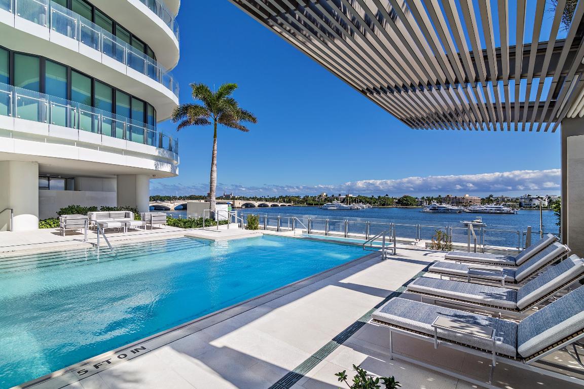 BRISTOL CONDO - Residential