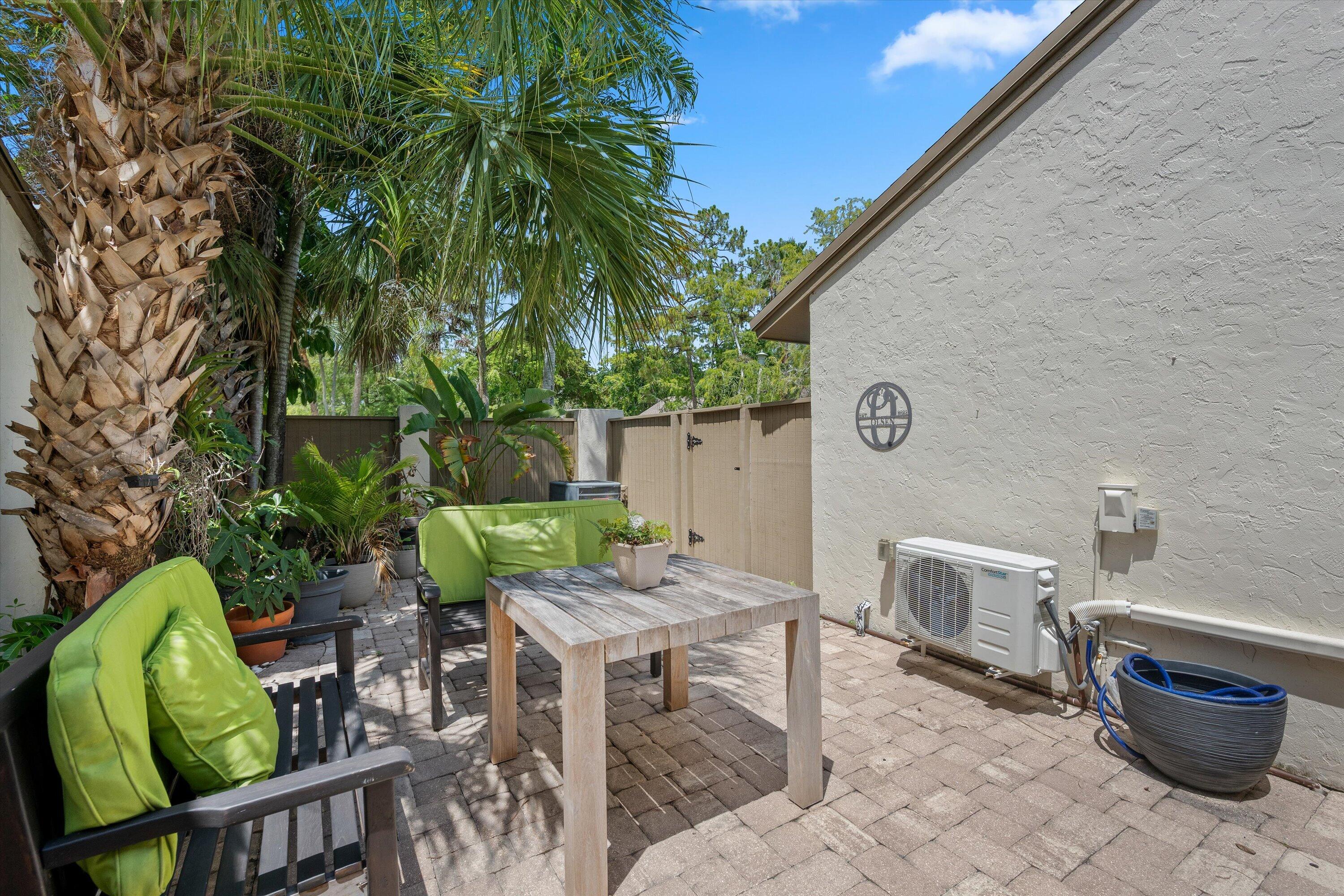 HIDDEN PINES OF WELLINGTON - Residential