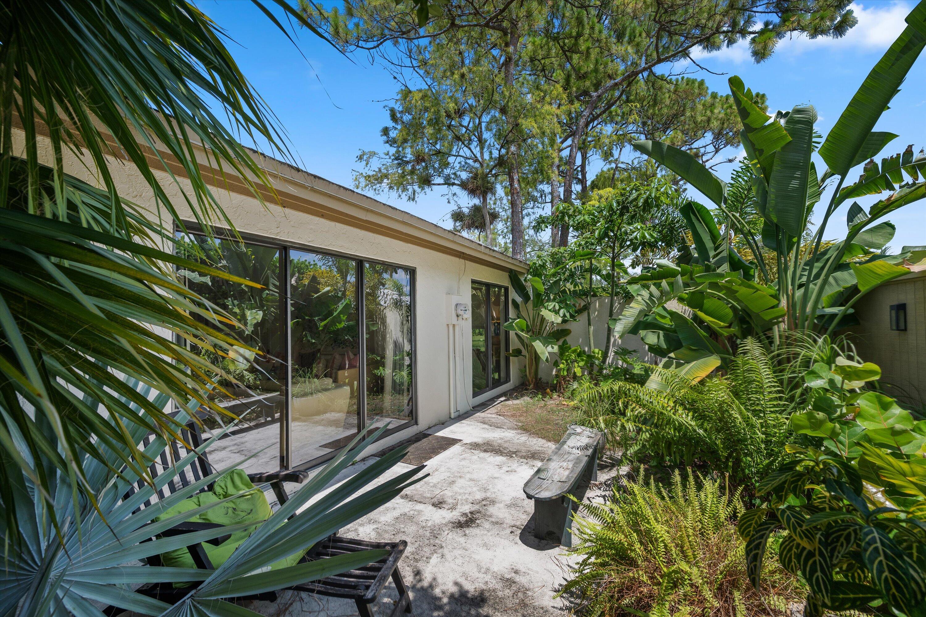 HIDDEN PINES OF WELLINGTON - Residential