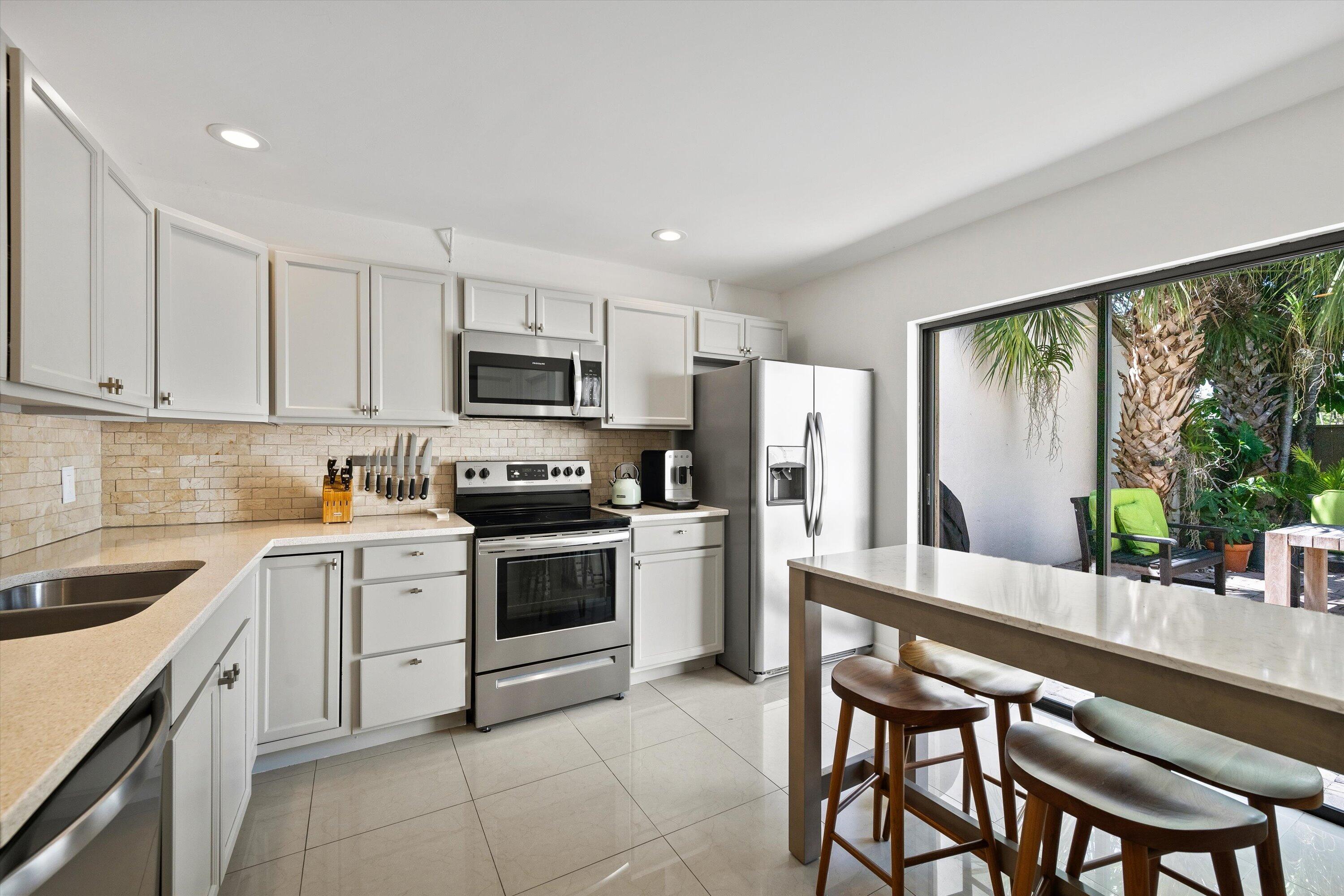 HIDDEN PINES OF WELLINGTON - Residential