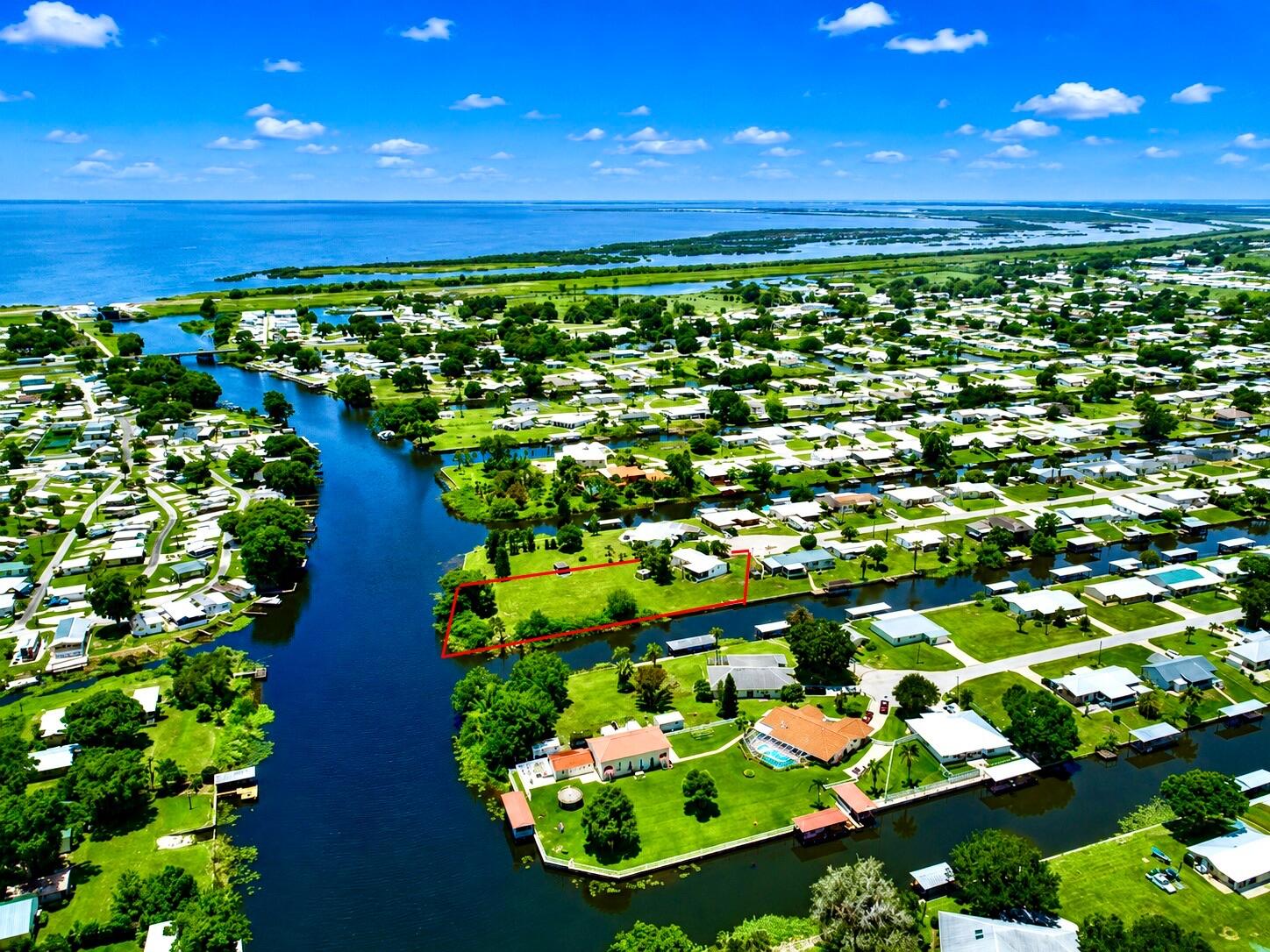 TAYLOR CREEK - Residential