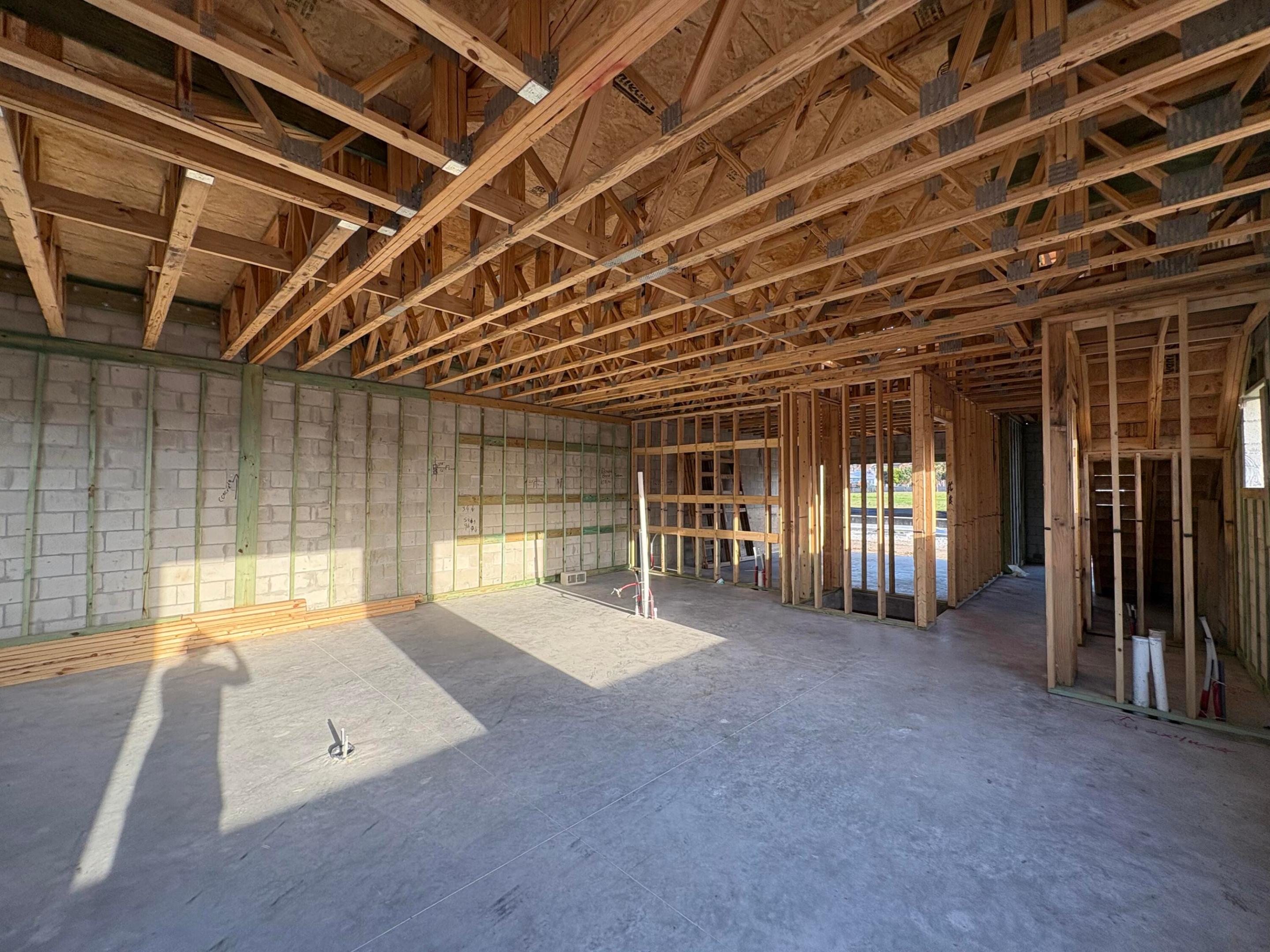 VILLAS AT KINGS LANDING - Residential