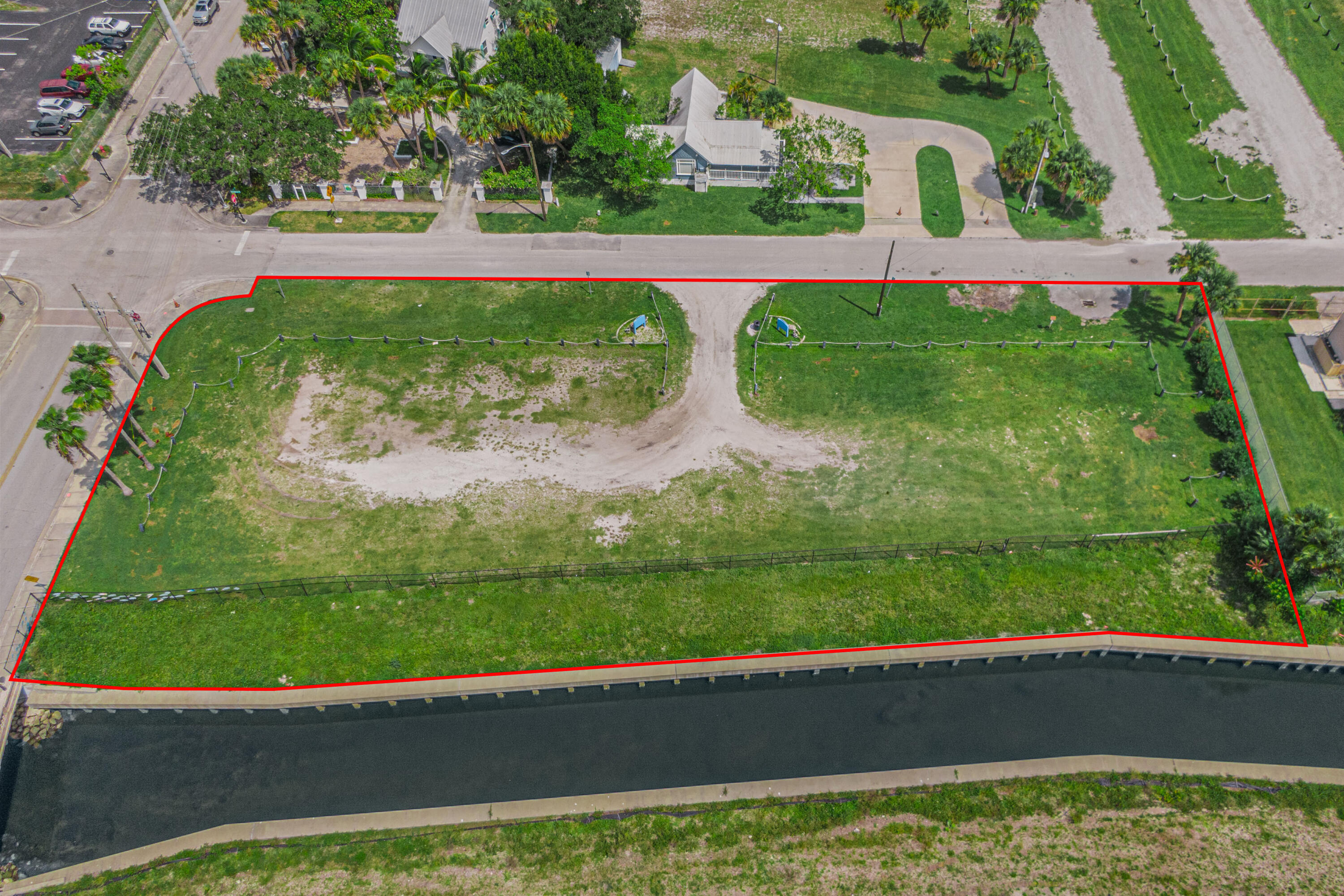 VILLAS AT KINGS LANDING - Residential