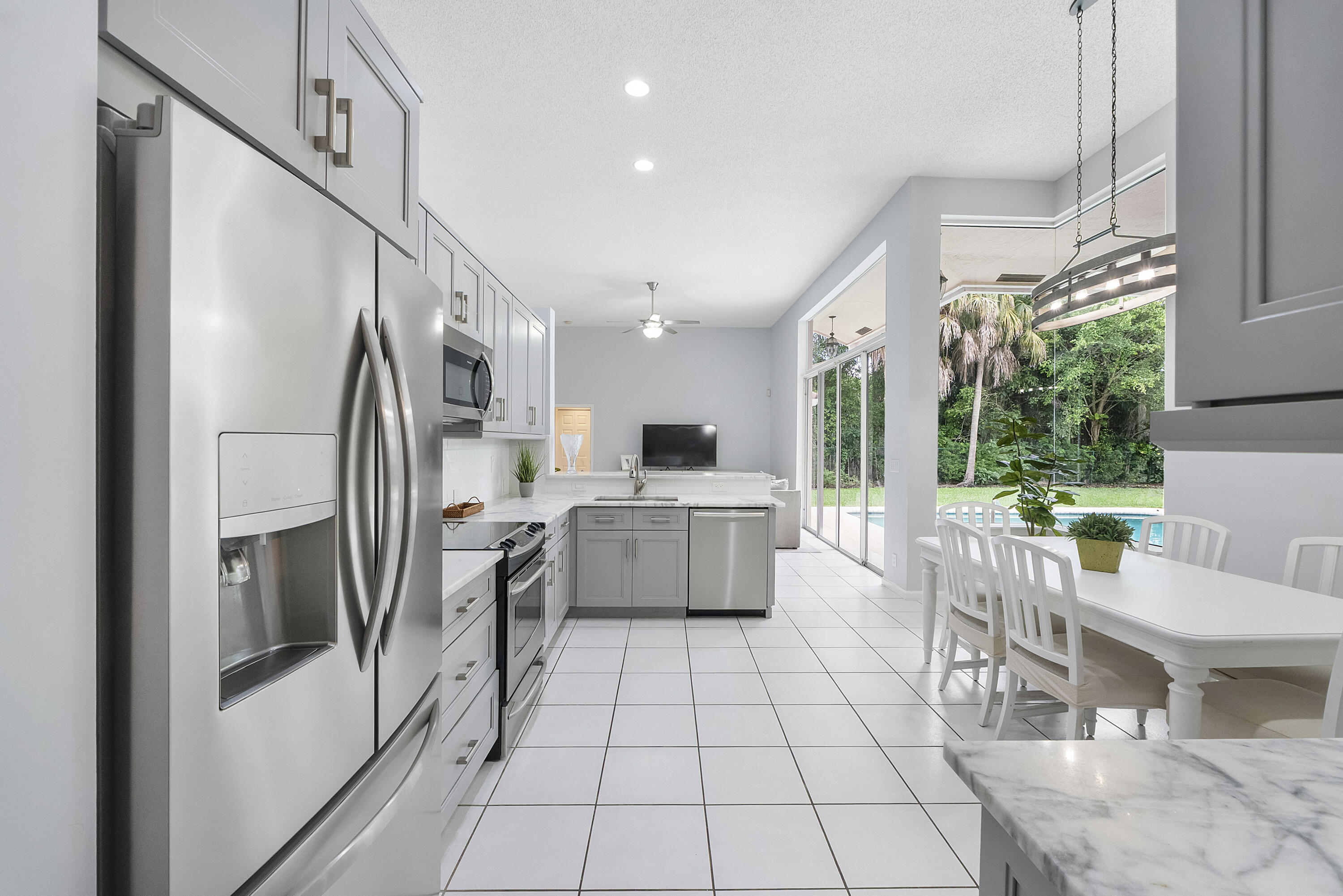 MEADOW RUN - Residential