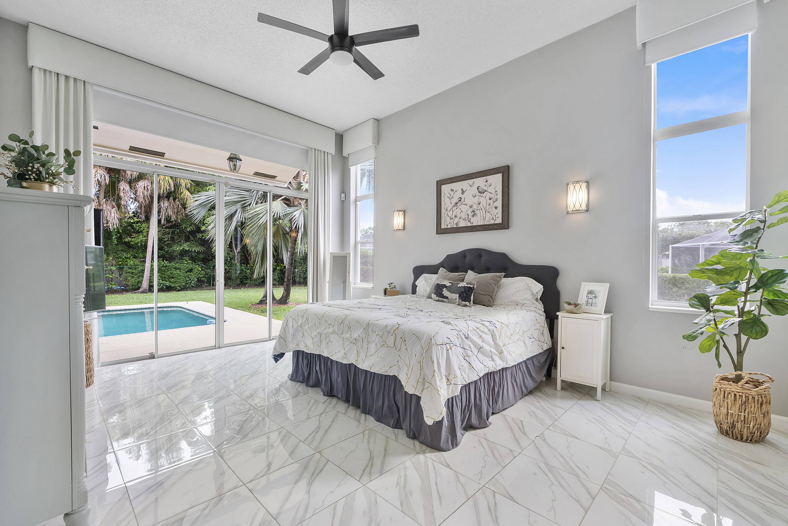 MEADOW RUN - Residential