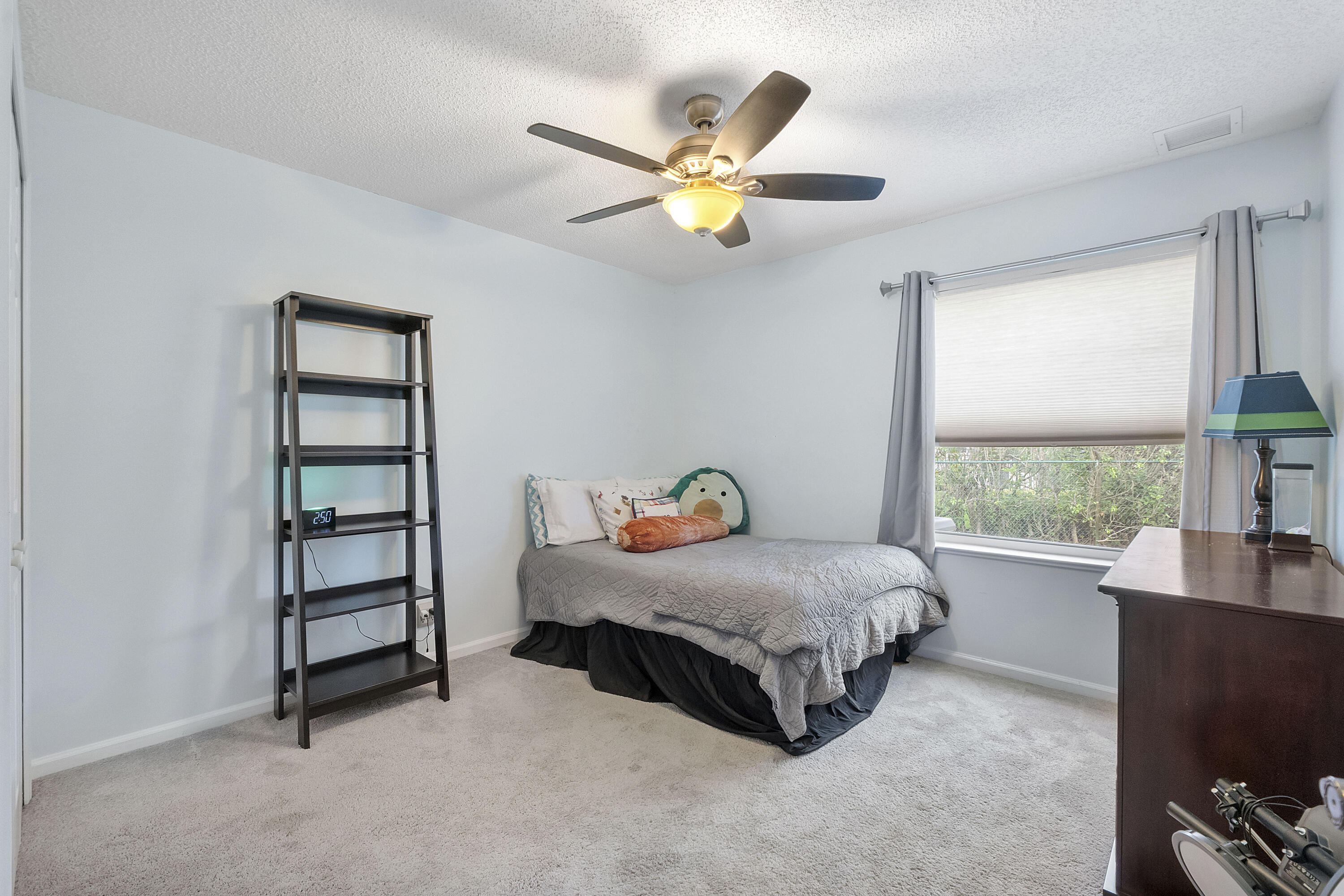MEADOW RUN - Residential
