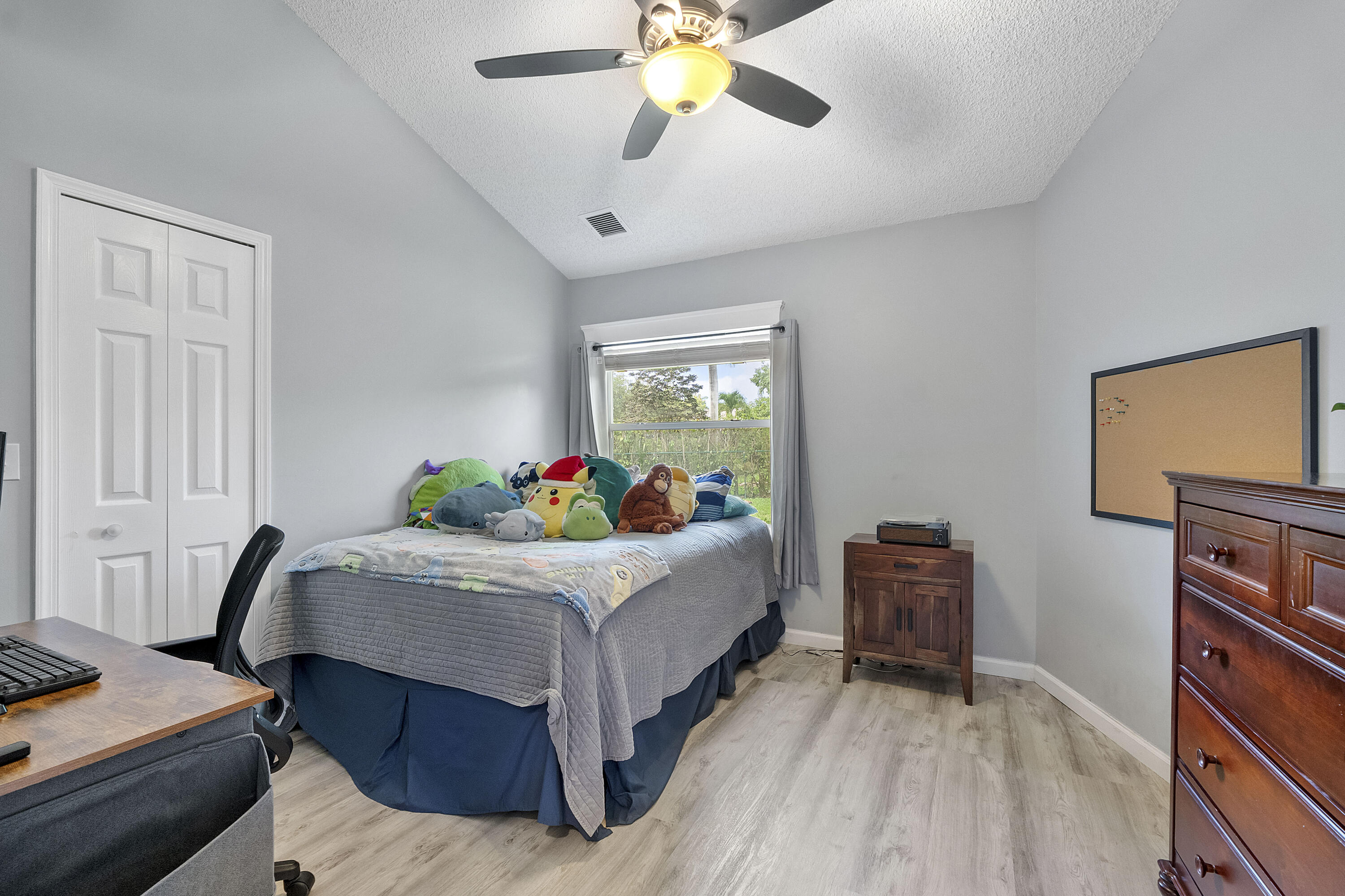 MEADOW RUN - Residential