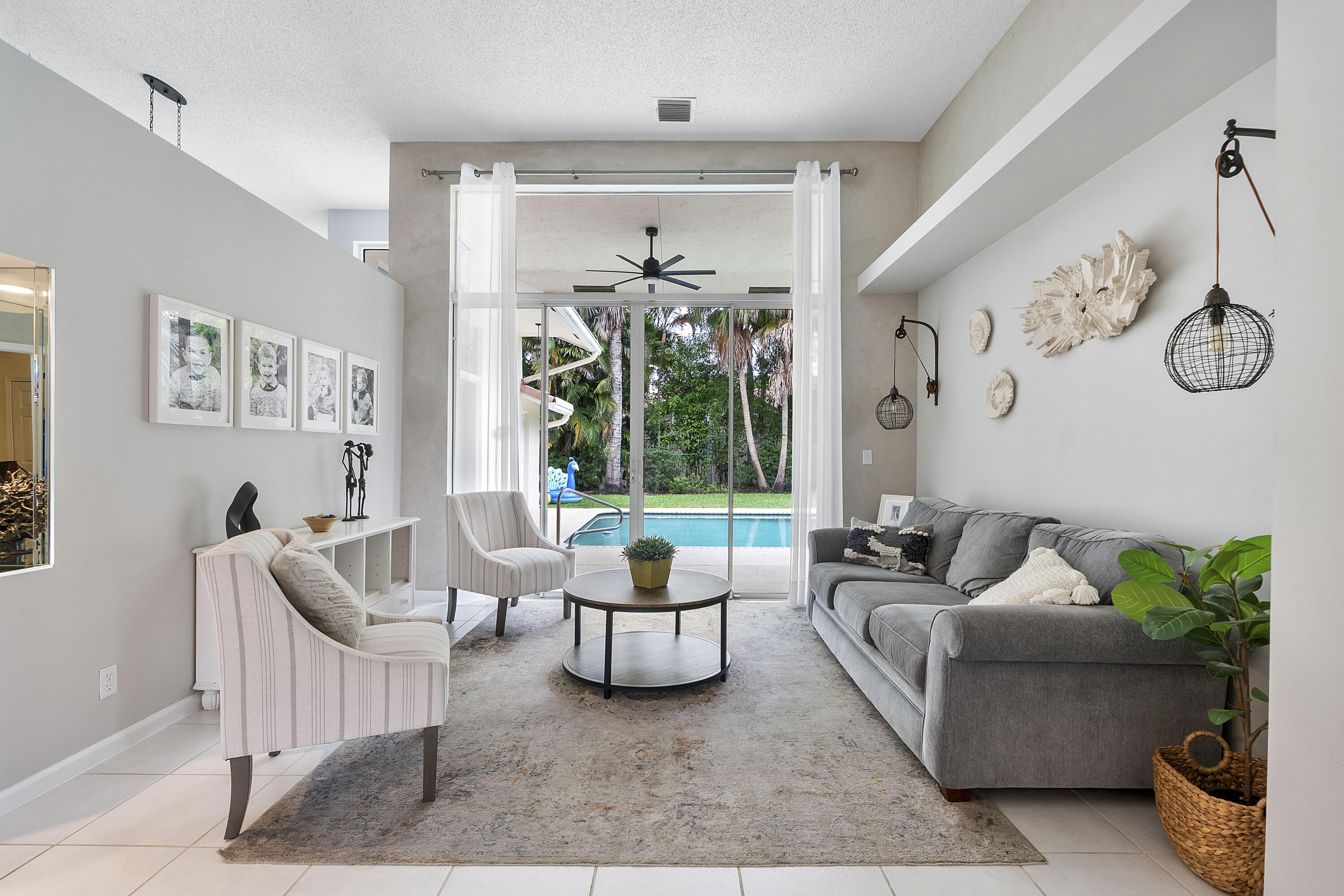MEADOW RUN - Residential