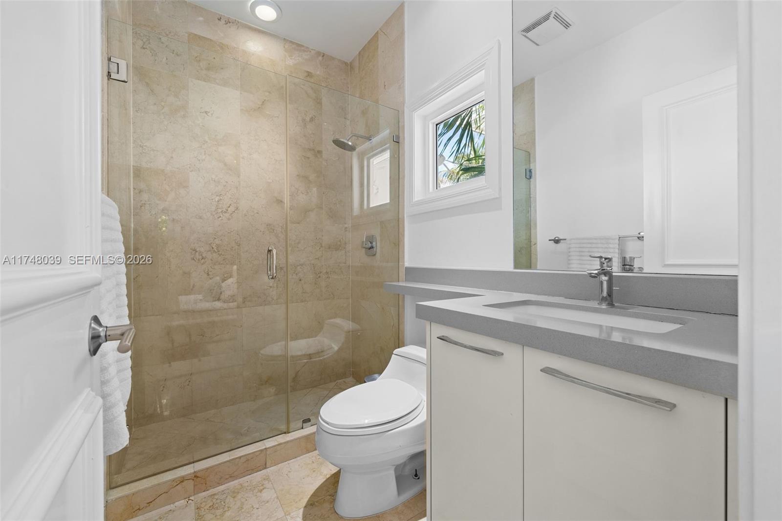 G B VILLAS - Residential
