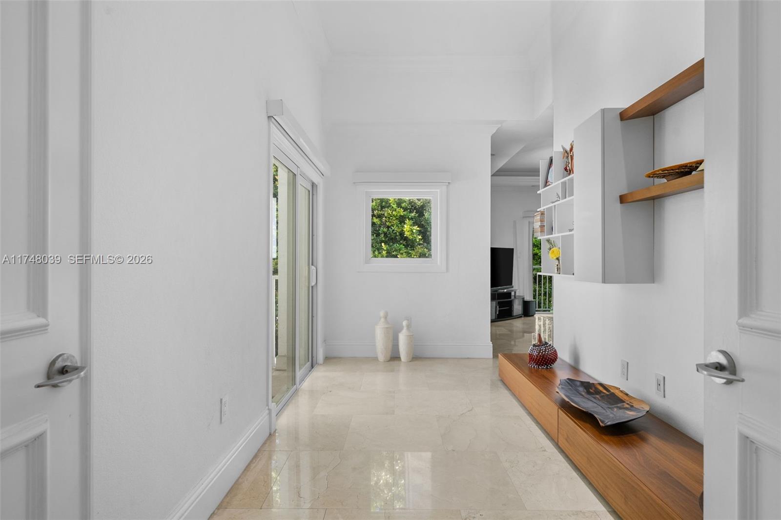 G B VILLAS - Residential