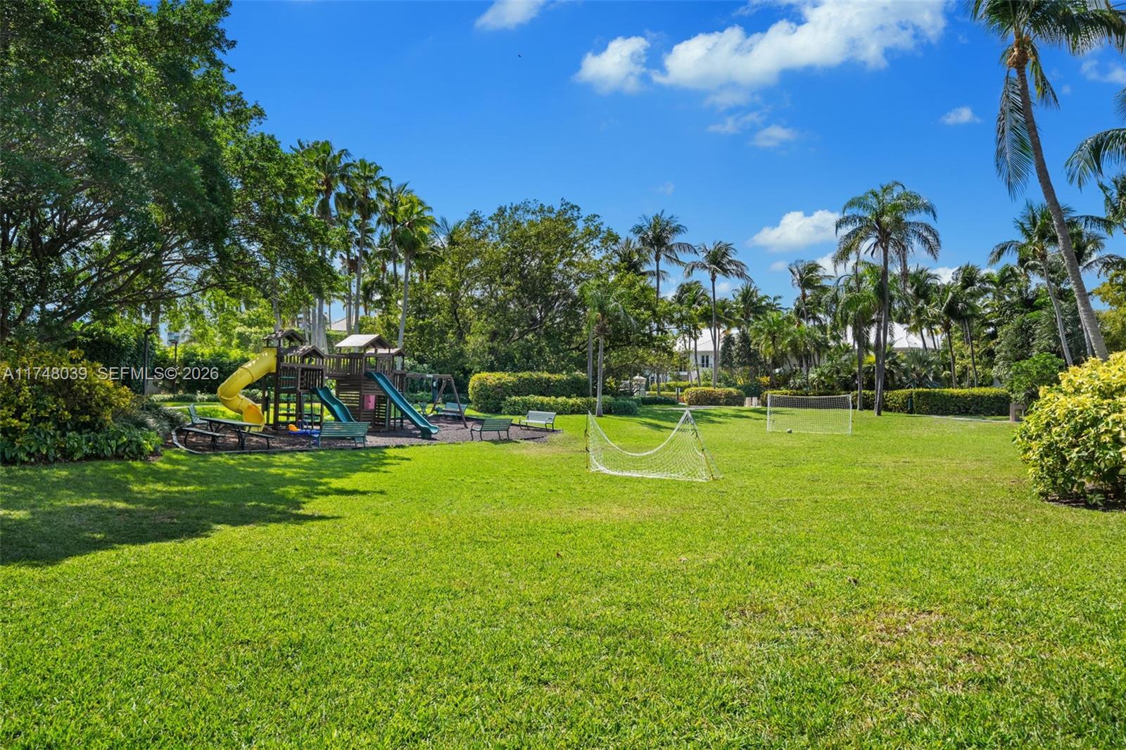 G B VILLAS - Residential